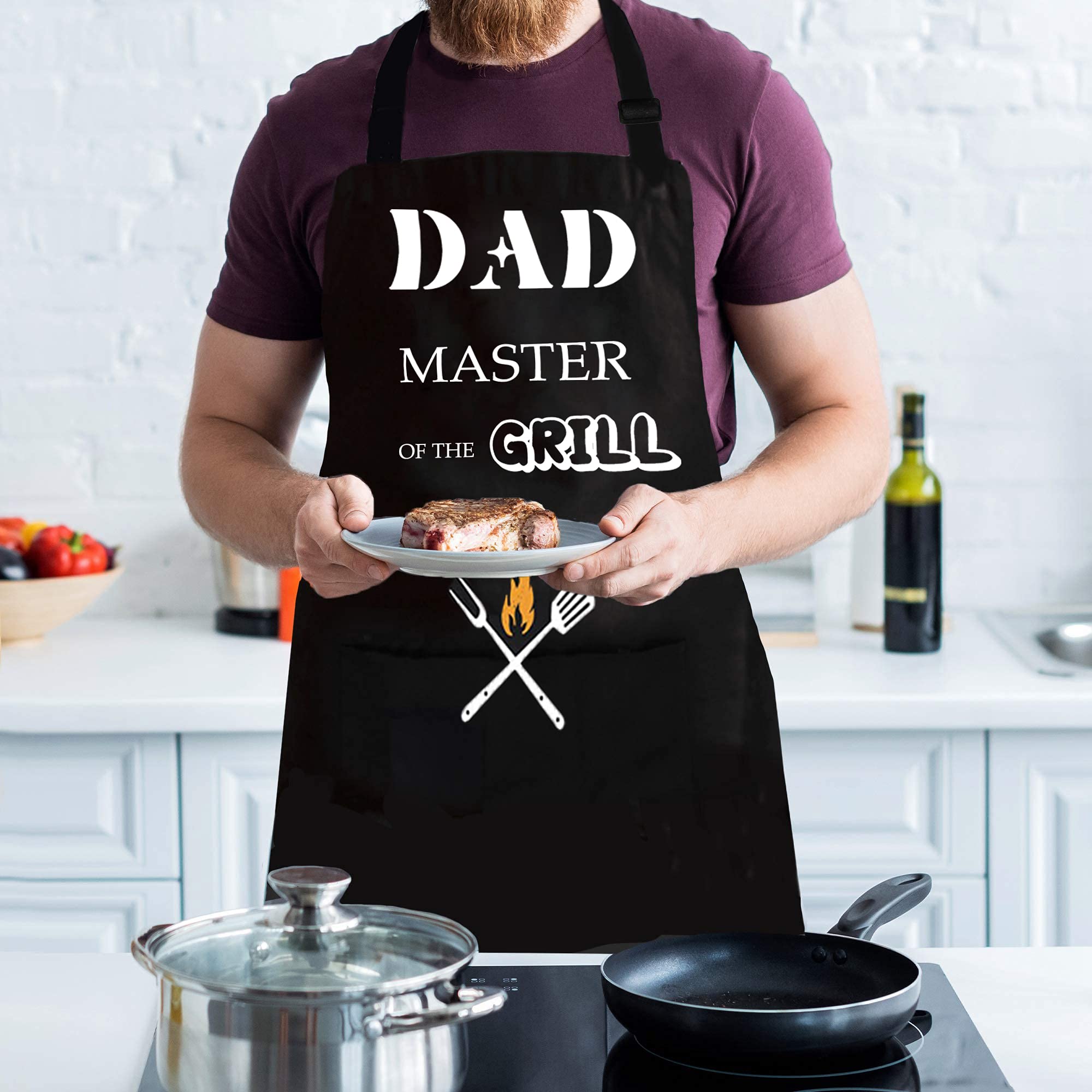 Tablier de Cuisine Homme, Tablier Barbecue de Papa, Noir Imperméable Tabliers avec 2 Poches, Chef Tabliers pour Barbecue Fête, Cadeaux pour Hommes Papa Mari Copain Grand-père