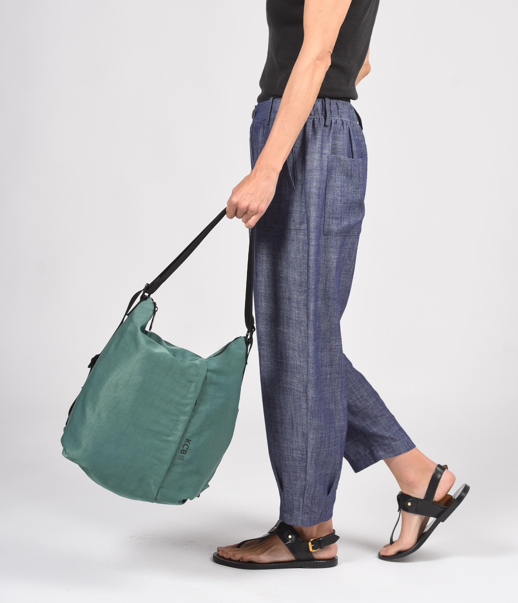 KCB Borsa Zaino Maze | Design convertibile | Tasche pratiche | Regolabile | Comodo per il giorno | 100% Vegano
