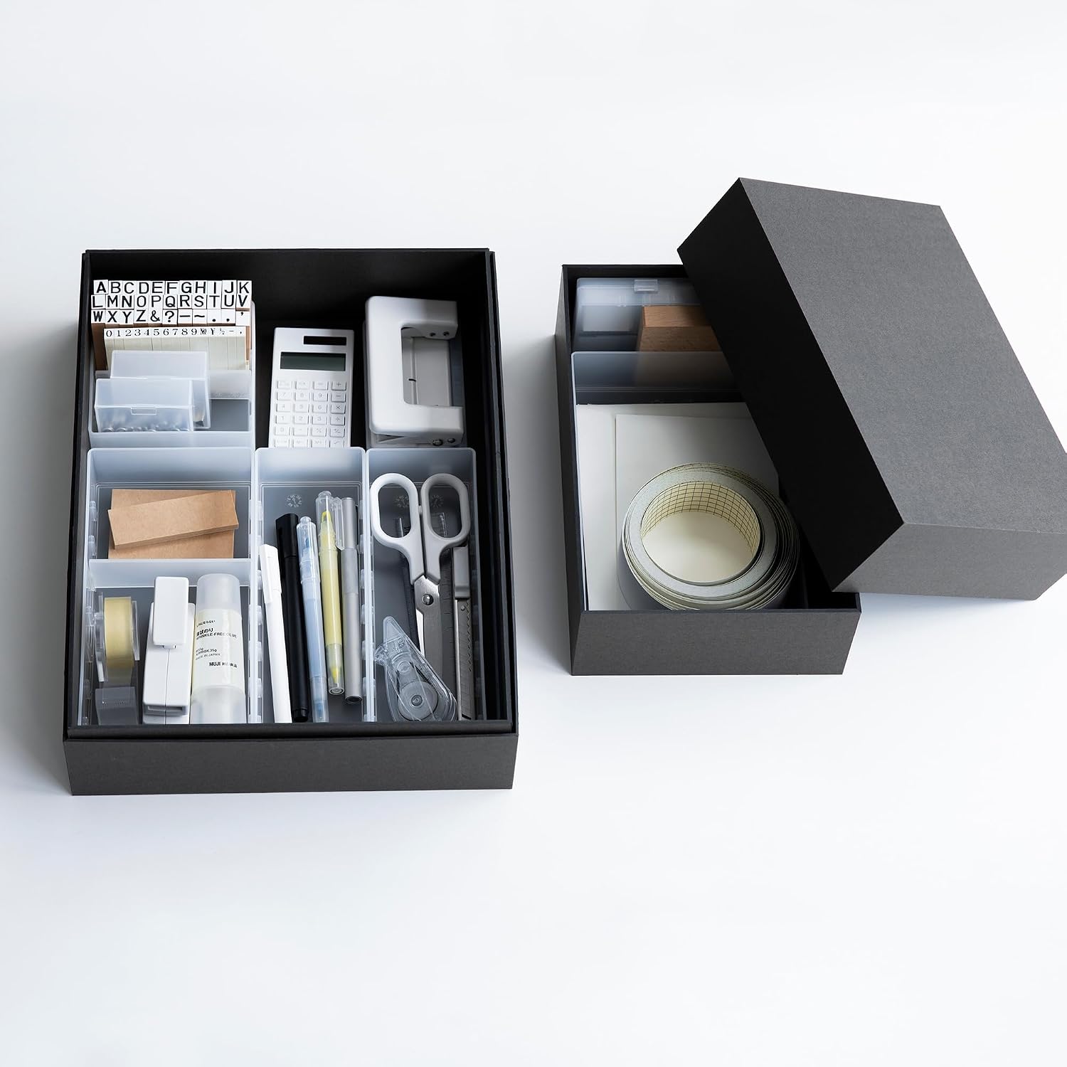 MUJI 76403142 Polypropylene Desk Organizer Tray 4, Approx. 5.3 x 7.9 x 1.6 inches (134 x 200 x 40 mm)