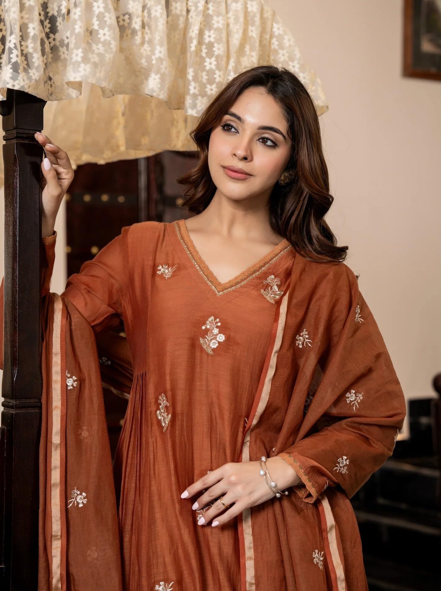 HSD Indisches Anarkali-Anzug-Set für Damen, ethnisch, bestickt, lang, ausgestellt, Kurti mit Dupatta und Hose