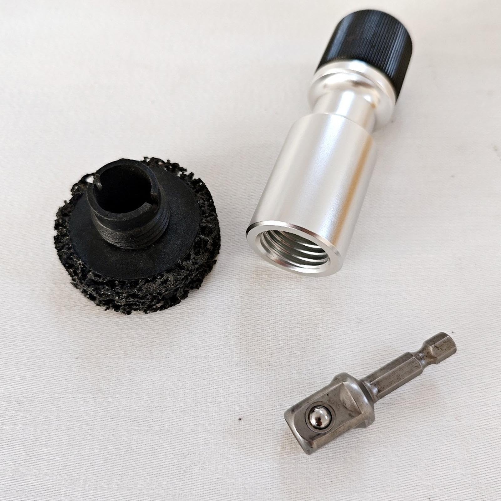 Strumento di pulizia del mozzo del freno Multifunzionale Rotary Detail | Rimozione della ruggine del perno del mozzo per moto automobilistico Tuck veicolo garage all'aperto rimuove i freni, polvere