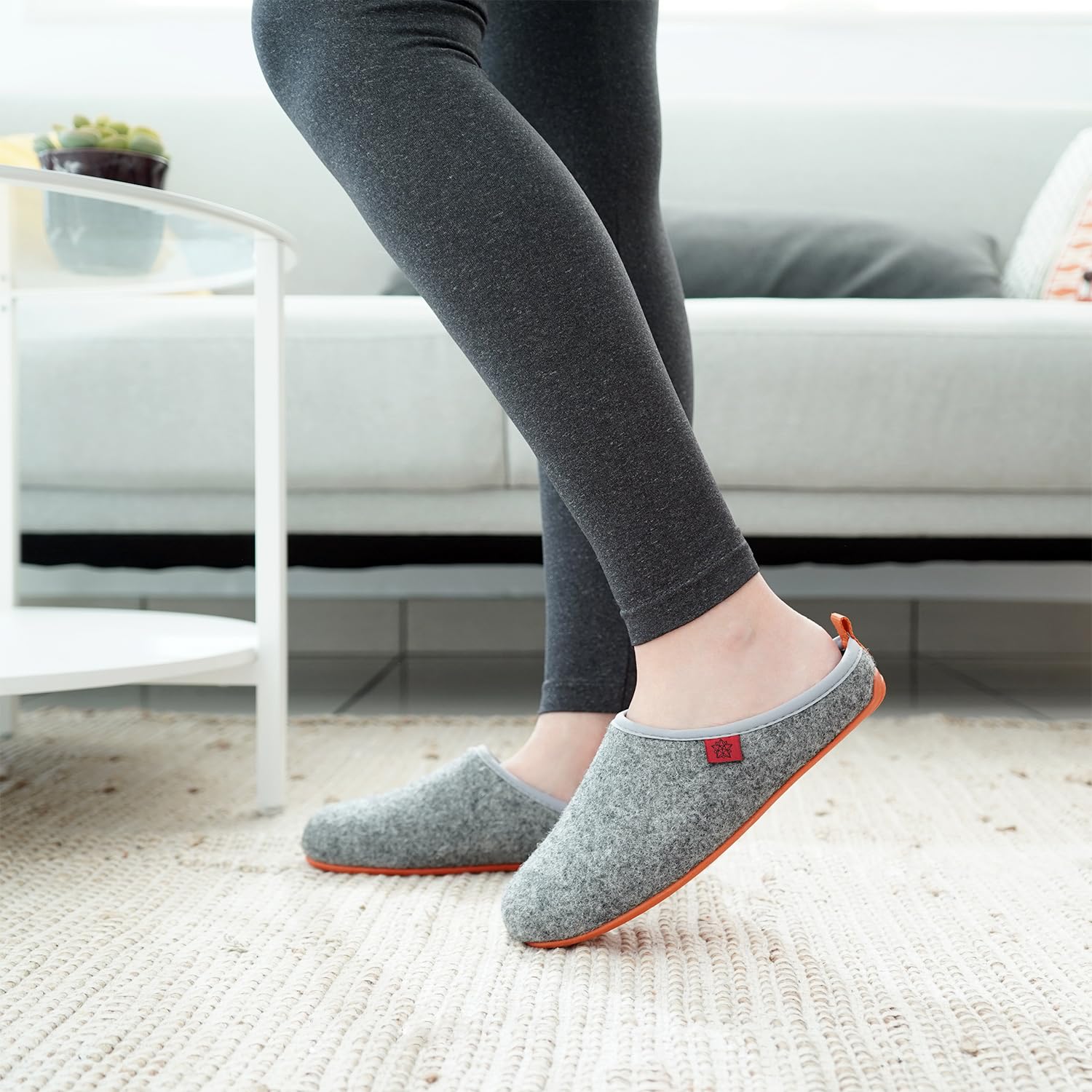 Andrés Machado - Hausschuhe für Damen Herren - Sommer Winter - DYNAMIC – Unisex Pantoffeln Slipper – Wolle und Filz – rutschfeste Gummisohle und herausnehmbares Fußbett - EU 37 bis EU 50