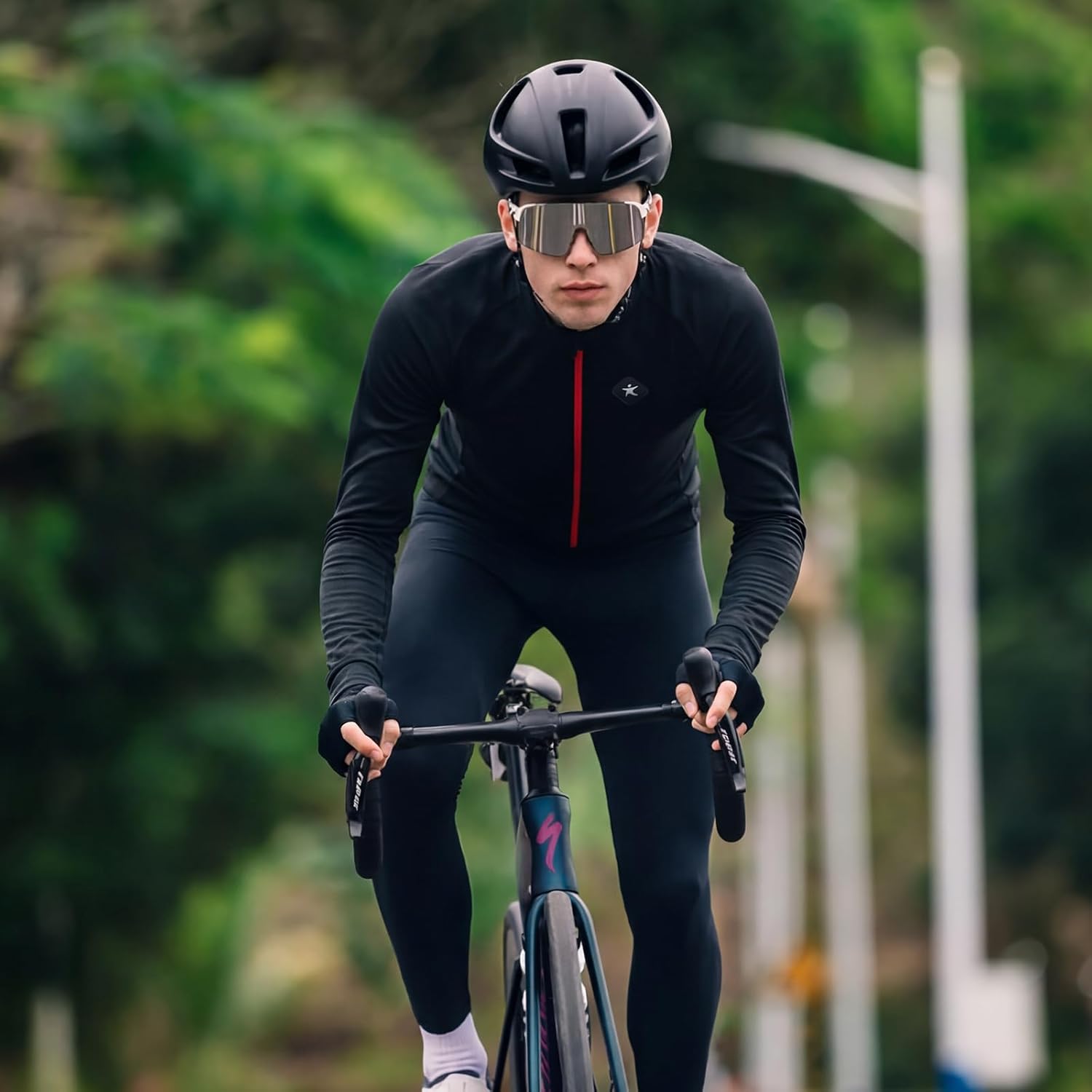 Men's Winter Long-Sleeved Cycling Jacket Fleece Cycling Top Lightweight Windproof - Image 2