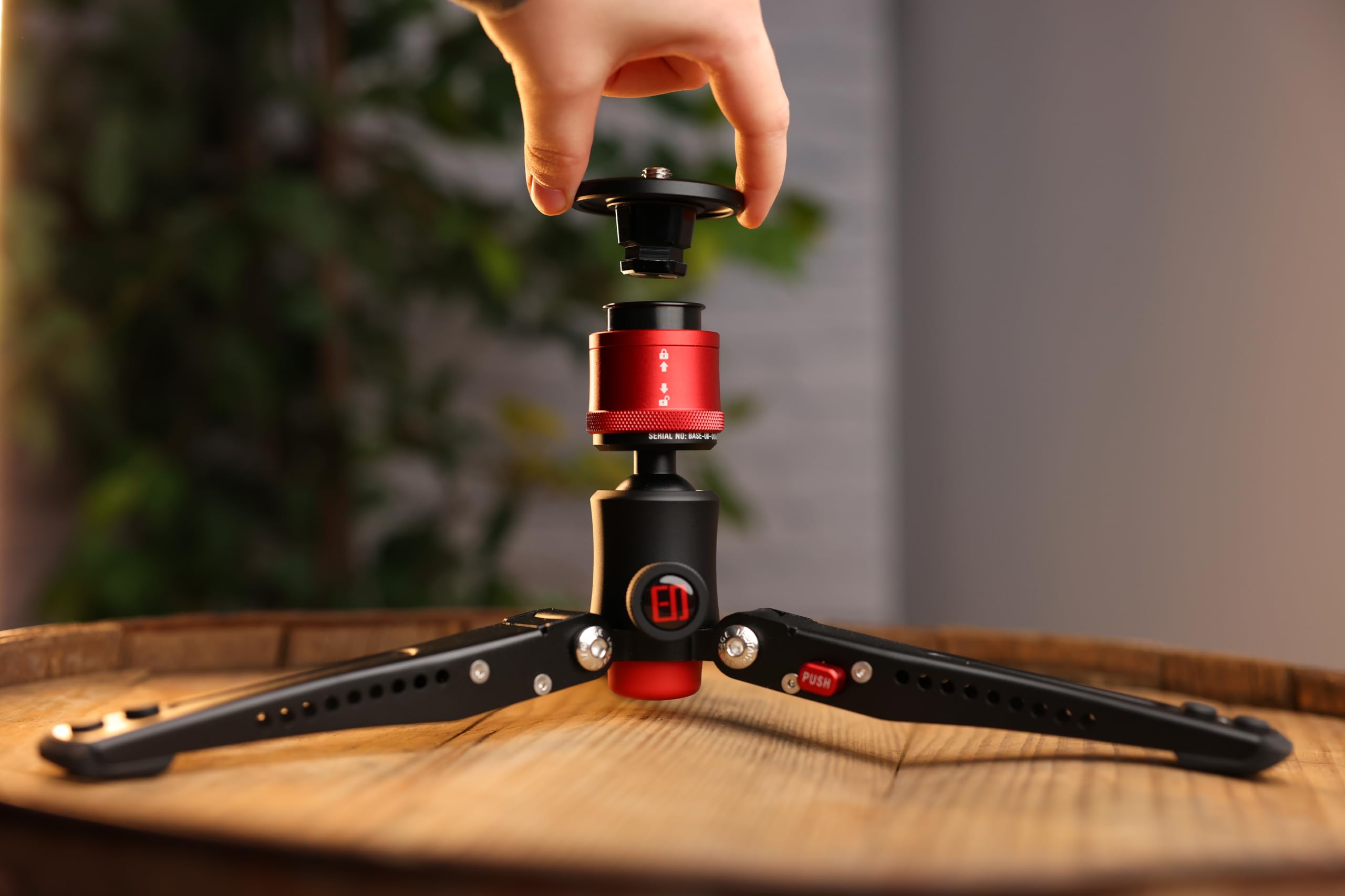 Amazon | IFOOTAGE Cobra 3ベース、一脚ベース、ポータブル卓上ミニ