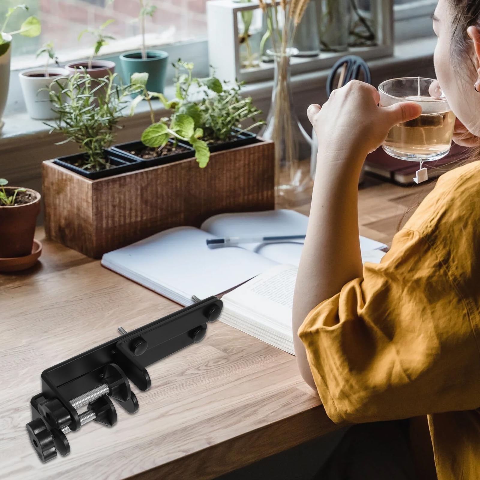 BETOOKY Schreibtisch Stabil und Elegant 2 Stück Lochwandständer aus Edelstahl und ABS mit Einfacher Montage als Zubehör für Büro und Gaming Schreibtisch