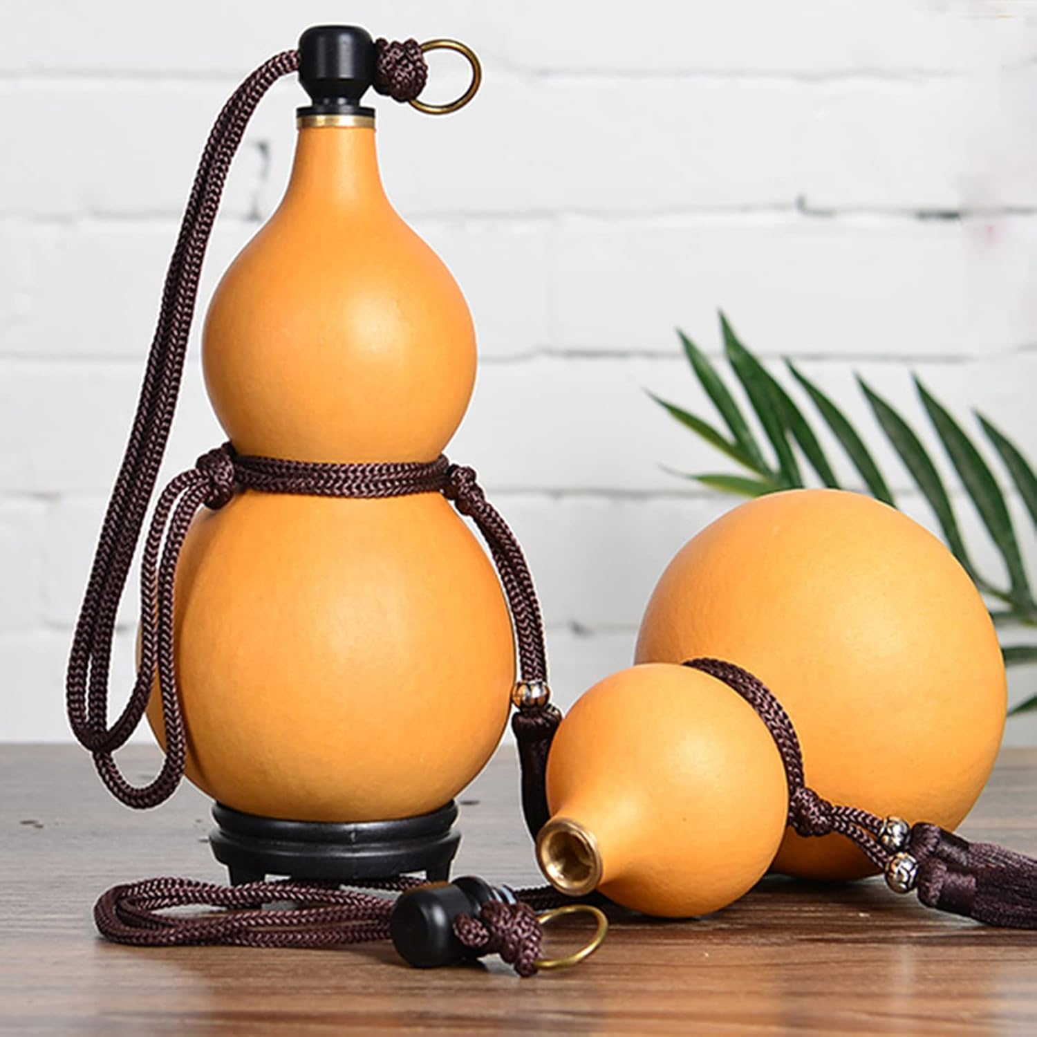 RSBFER Natural Gourd Sake Water Bottle Pot, Outdoor Drink Kettle Flagon with Lid, Handicraft Jug Decor Jar for Home Decoration (1000ML)