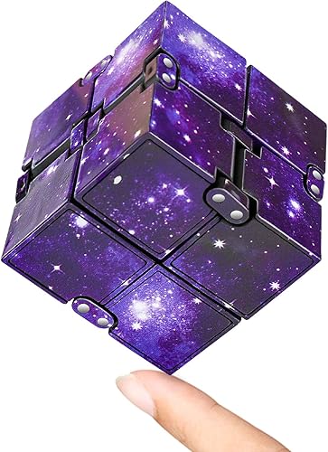 WUQID Infinity Cube - Juguete antiestrés para niños y adultos, bonito, pequeño, accesorio único para aliviar la ansiedad y pasar el tiempo (color