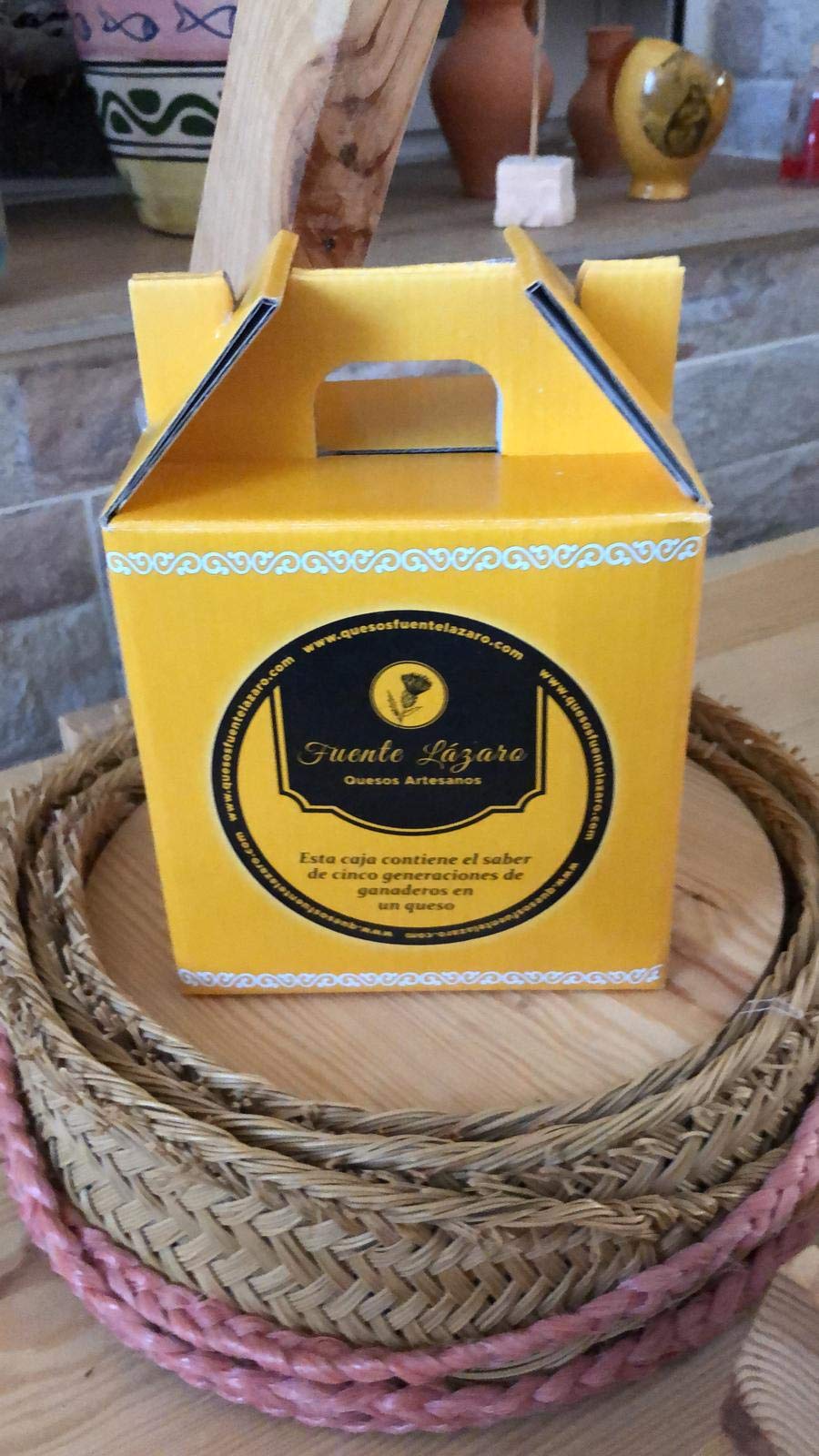 Pack Quesos en Cajita Selección con 5 variedades de Quesos 1 Kg
