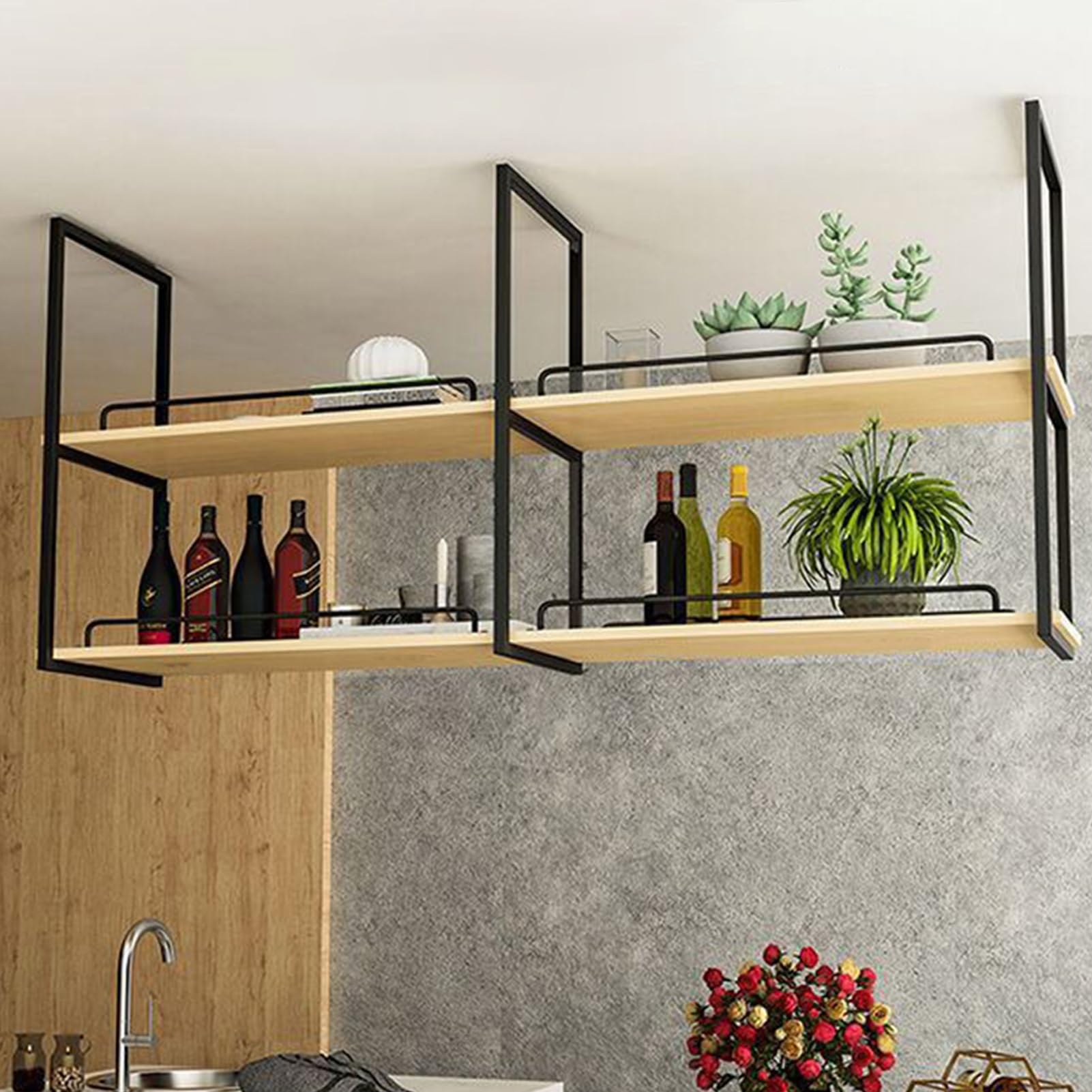 Étagères de plafond en métal flottantes pour créer un esprit bistrot