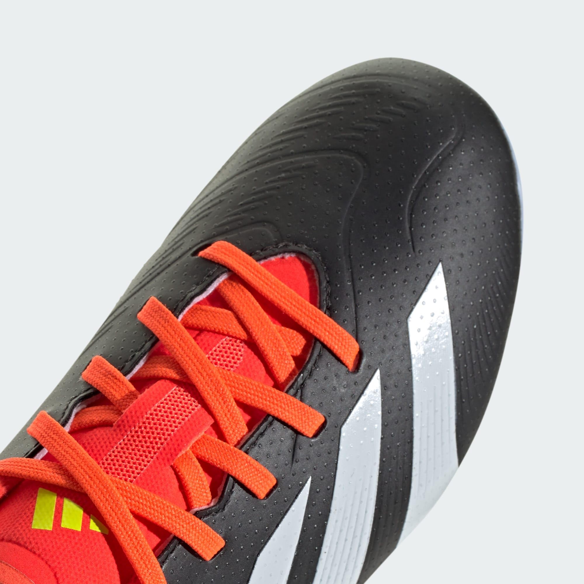 Adidas Unisex niños Predator 24 League Low Multi-Ground Boots, Core Black/Cloud White/Solar Red, 37 1/3 EU