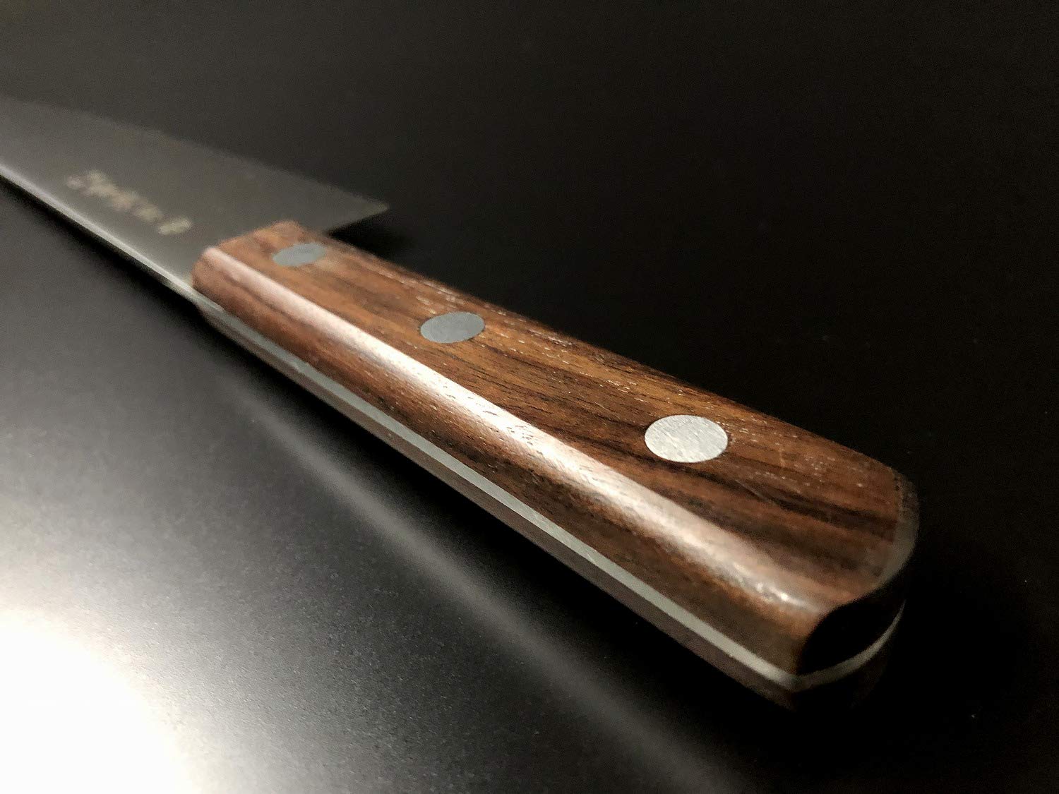 Amazon | 有次 包丁 牛刀 210mm 日本製 AUS-10鋼 築地 ARITSUGU ローズ