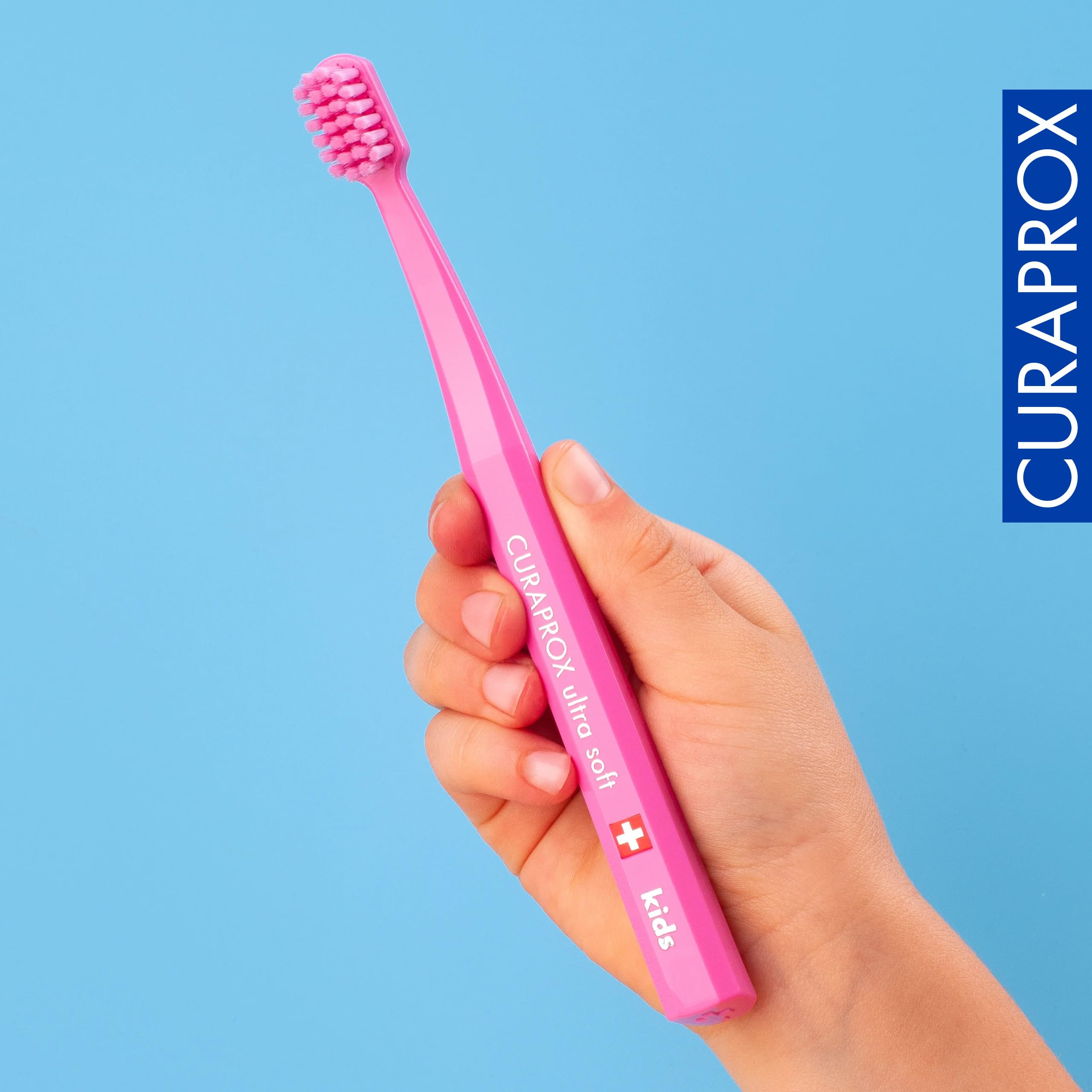 Curaprox Spazzolino CS Kids-Per bambini dai 4 ai 12 anni/Pulizia delicata ultra-morbida | 5.500 filamenti Curen® / Rosa/Confezione singola/Made in Switzerland