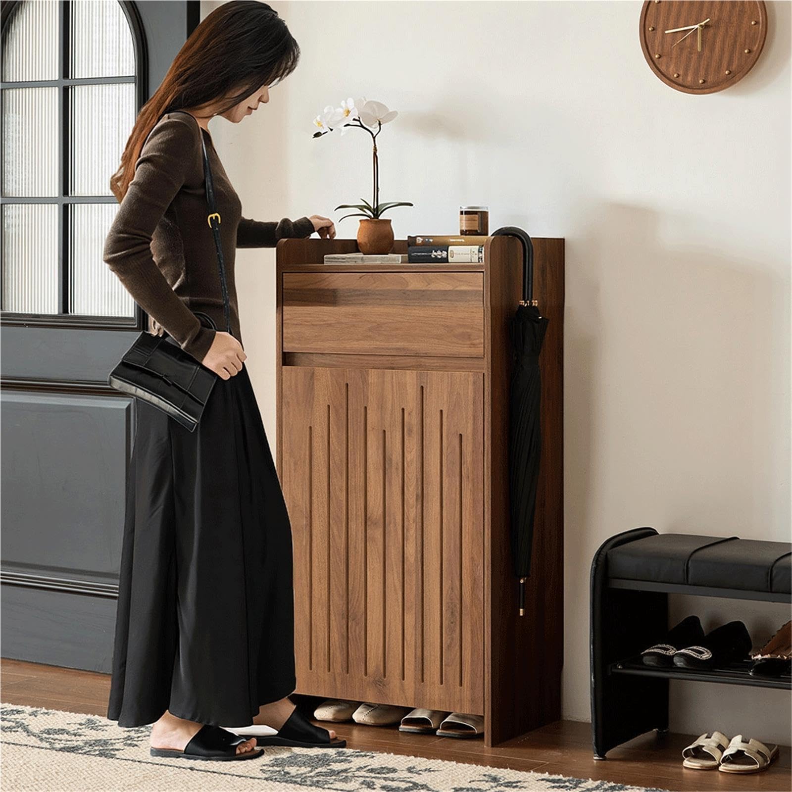 Couloir Petite armoire à chaussures en bois for appartements compacts