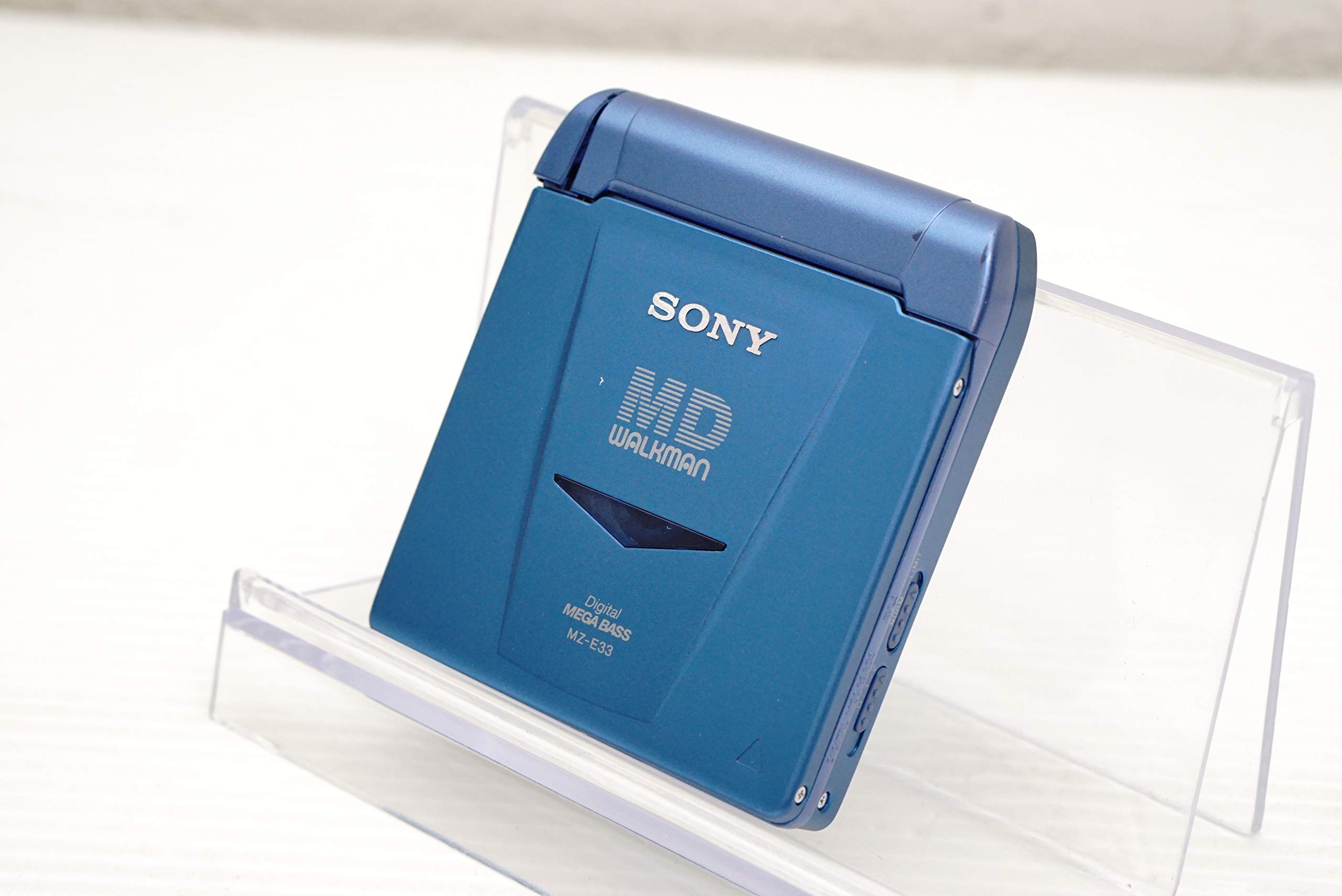 ソニー SONY MD ウォークマンMZ-E3 WALKMAN ポータブル 思い出家電】ソニーのMDウォークマン「MZ-E3」 - 家電Watch