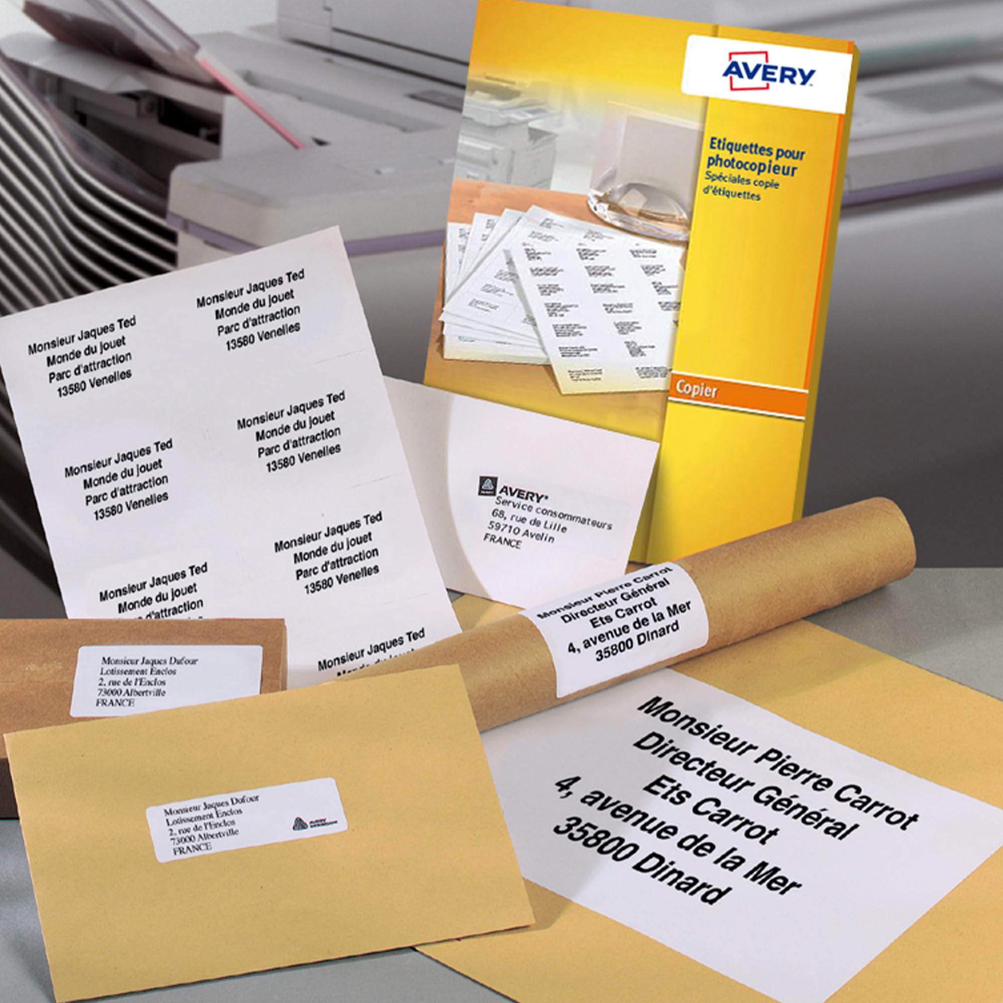 AVERY - Boite de 400 étiquettes autocollantes multi-usages, Format 210 x 148 mm, Impression copieur, (23529-200)
