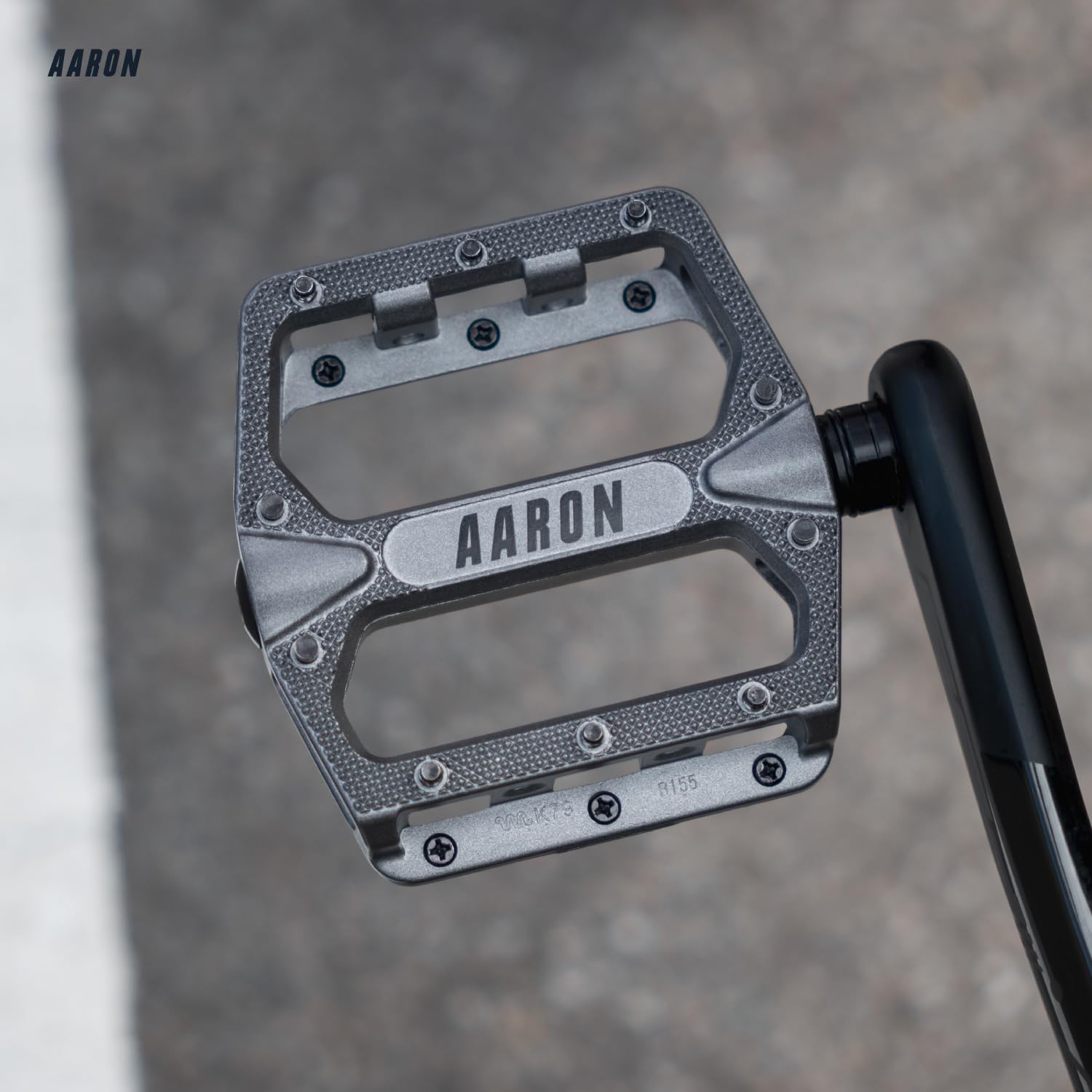 AARON Rock - MTB Pedale Fahrrad aus Alu mit abgedichteten Industrie-Kugellager, rutschfest durch austauschbare Pins, Plattform Fahrradpedale für E-Bike, Mountainbike, BMX, Trekking