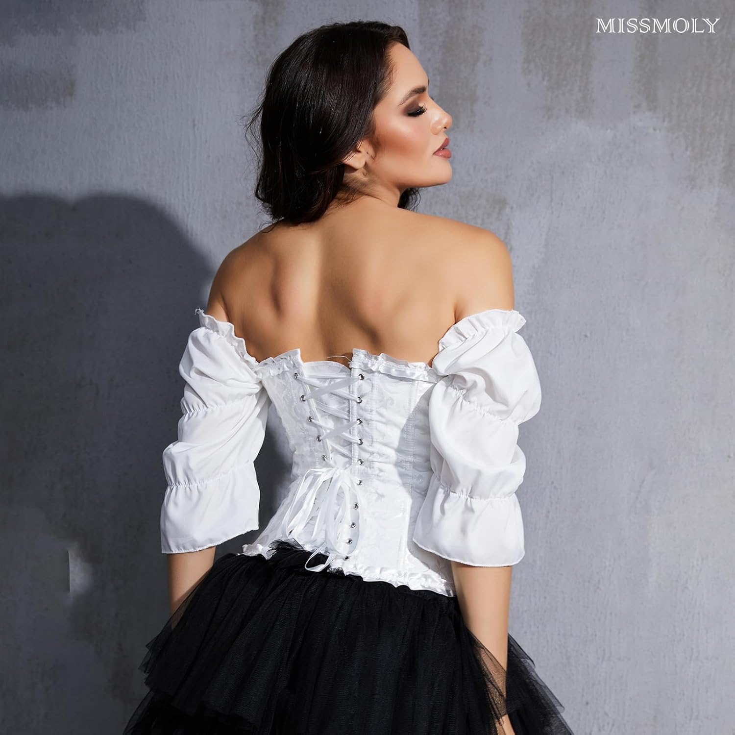De garderobe van Miss Mary - van korsetten tot kamelen