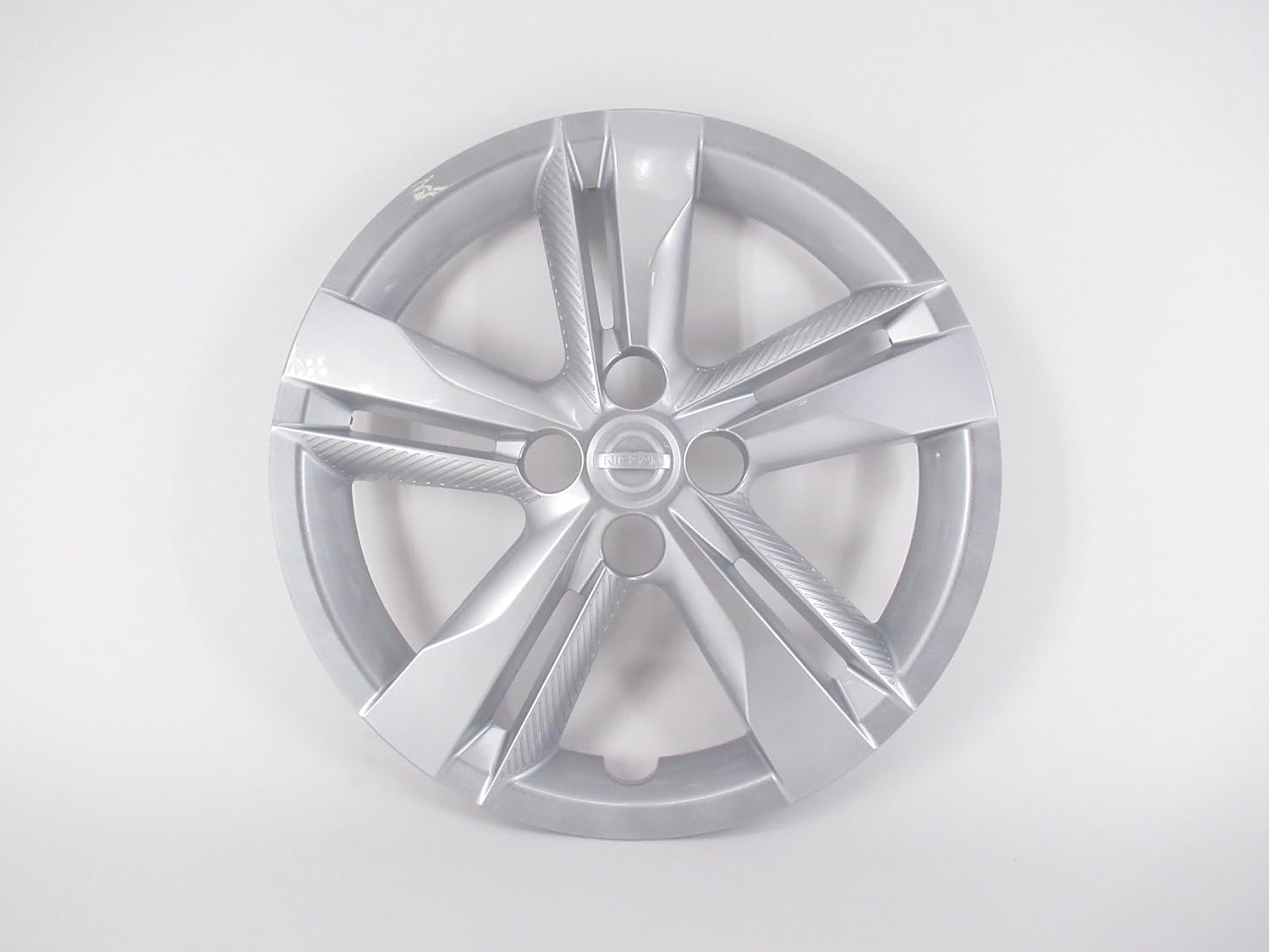 OEM Factory Single (1) 16 inch Wheel Cover Hubcap 40315-5RB0E 403155RB0E for Nissan Kicks 2018-2021 S Model.