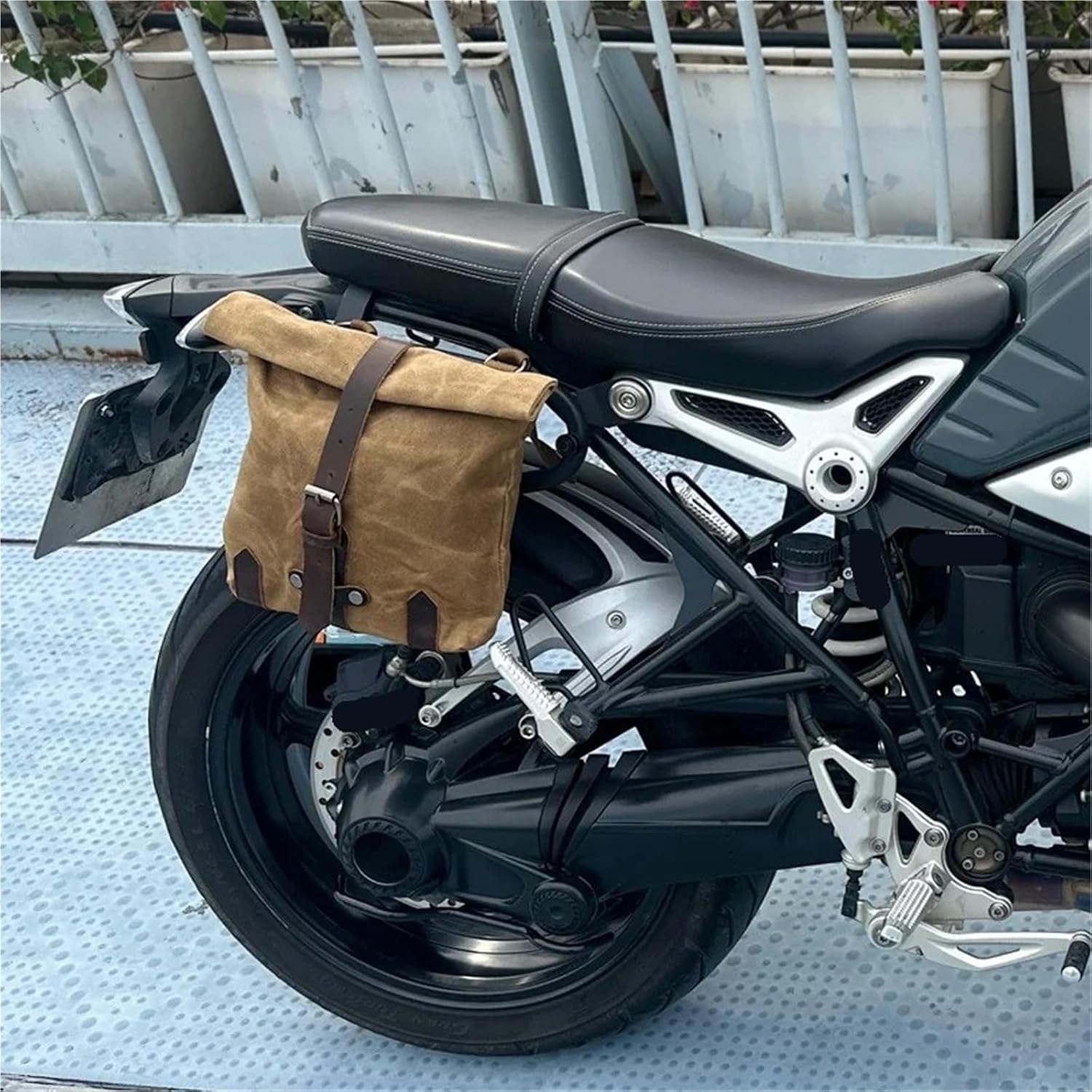 オートバイ アウトドア バイクサイドバッグ オイルワックスキャンバス ハンギングバッグ 小型電動バイク用ハンギングツールキット クロ