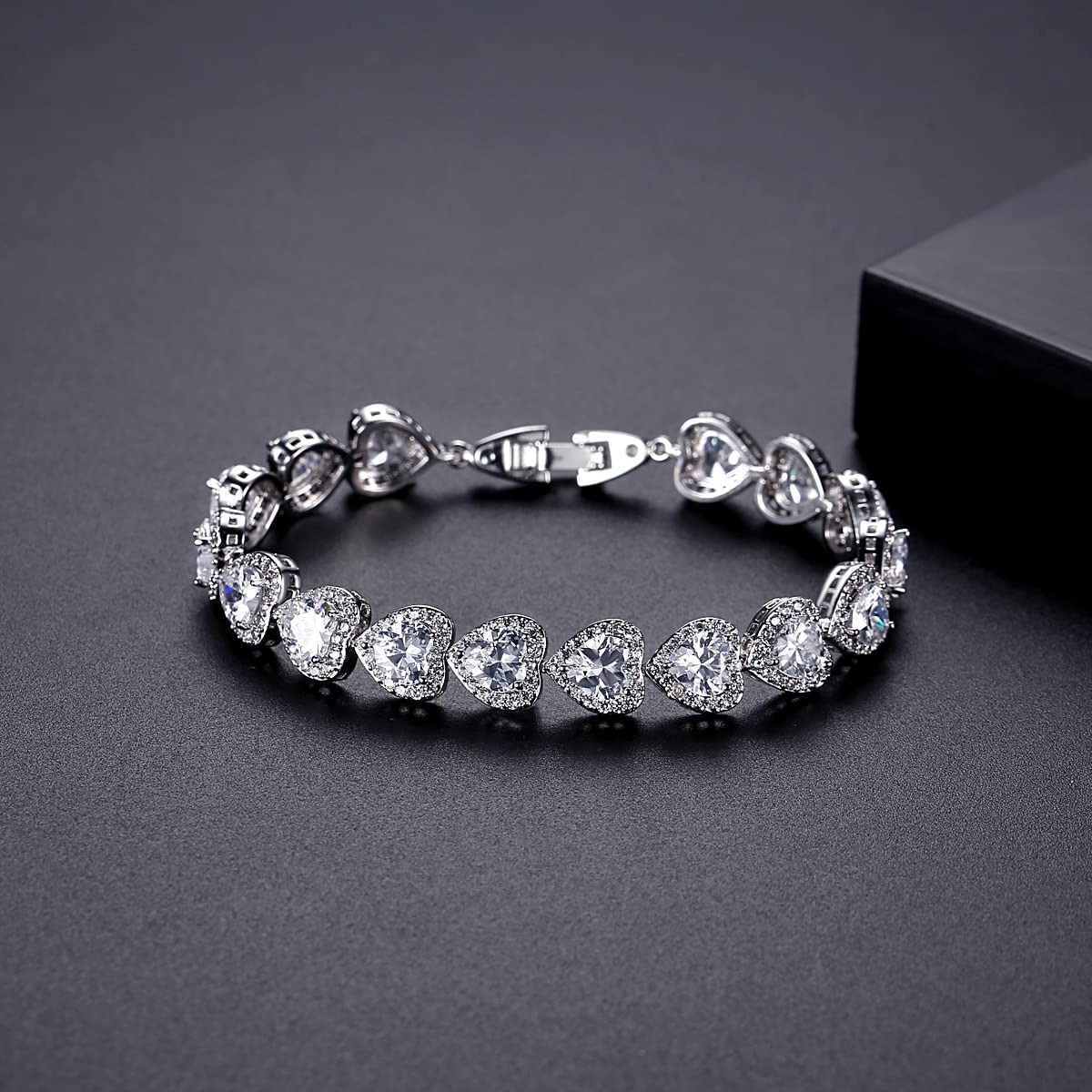 Pulsera de moissanita con corazón de oro de 14 quilates, lujosa pulsera con dije de corazón, regalo de joyería de Navidad, Níquel, moissanita