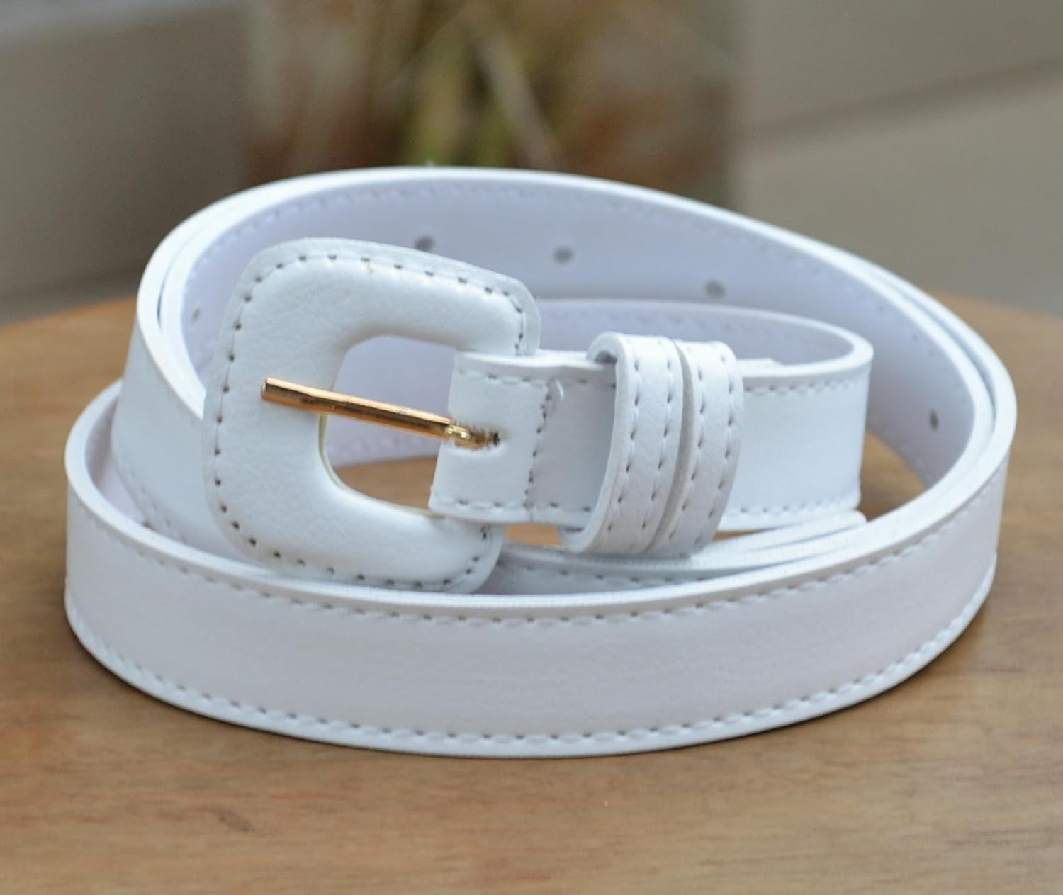 Kit 3 Cintos Feminino Clássico Atemporal Fivela Encapada em promoção! Veja a oferta e mais achadinhos de Cintos & Lenços 5 Hoje é o melhor dia para comprar Kit 3 Cintos Feminino Clássico Atemporal Fivela Encapada com aquele preço maroto! Promoção! Aproveite a oferta! 5