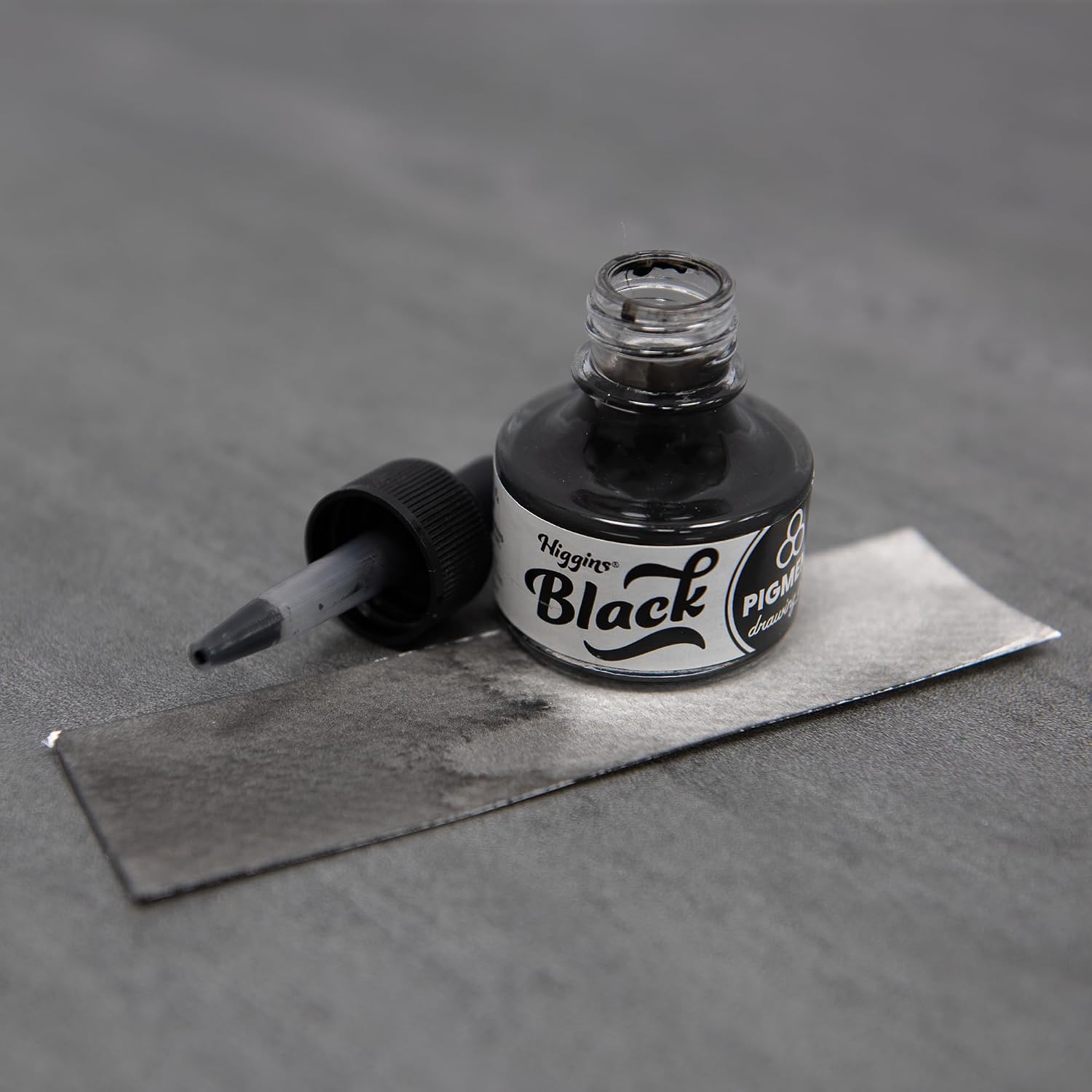 Higgins Black Pigmented Drawing Ink - for Artists and Students - 1 oz. Glass Bottle (HIG44021)