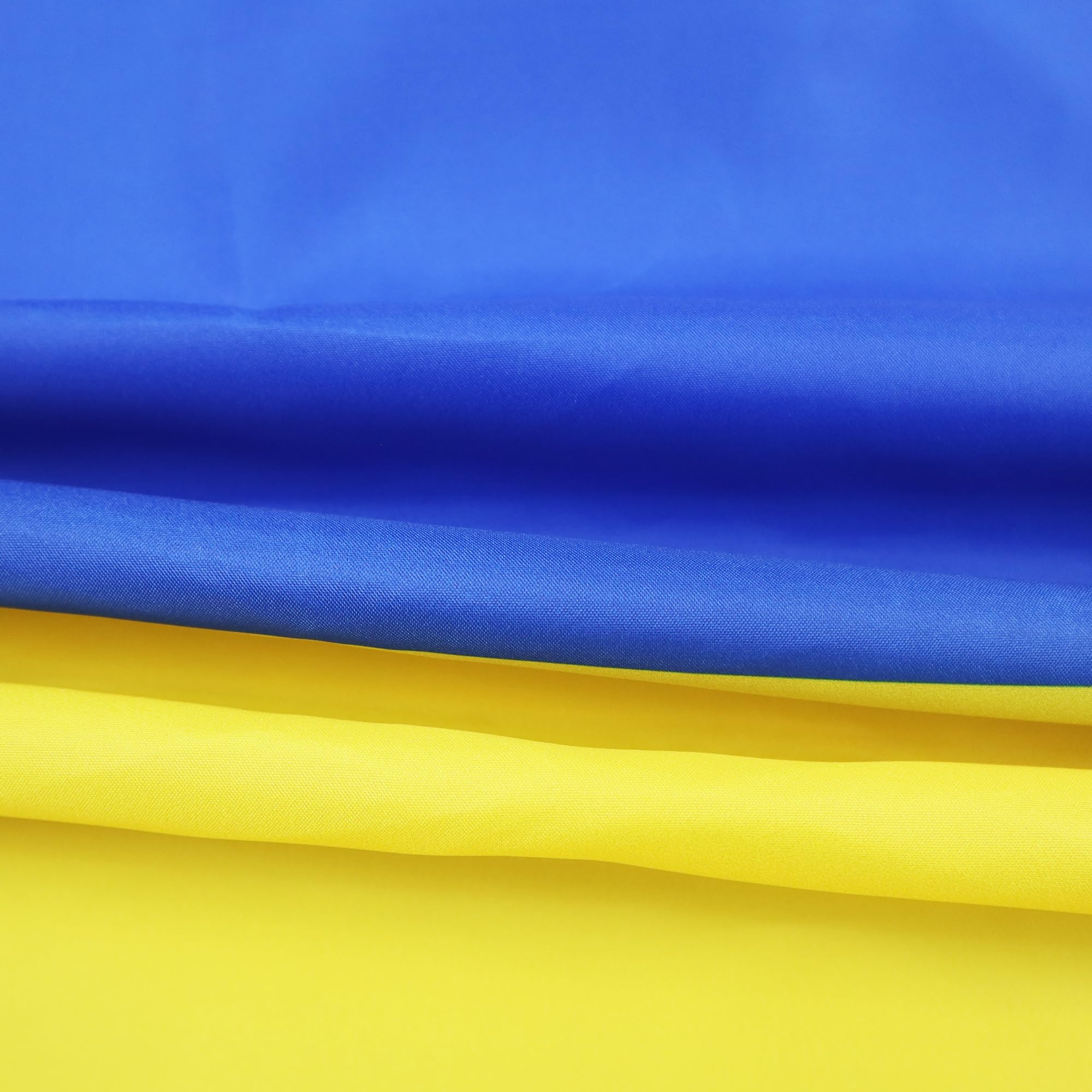 AZ FLAG Ukrainian Flag 150 x 90 cm with 4 Eyelets for Balcony or Wall, Ukraine, 1 Pièce - Image 2