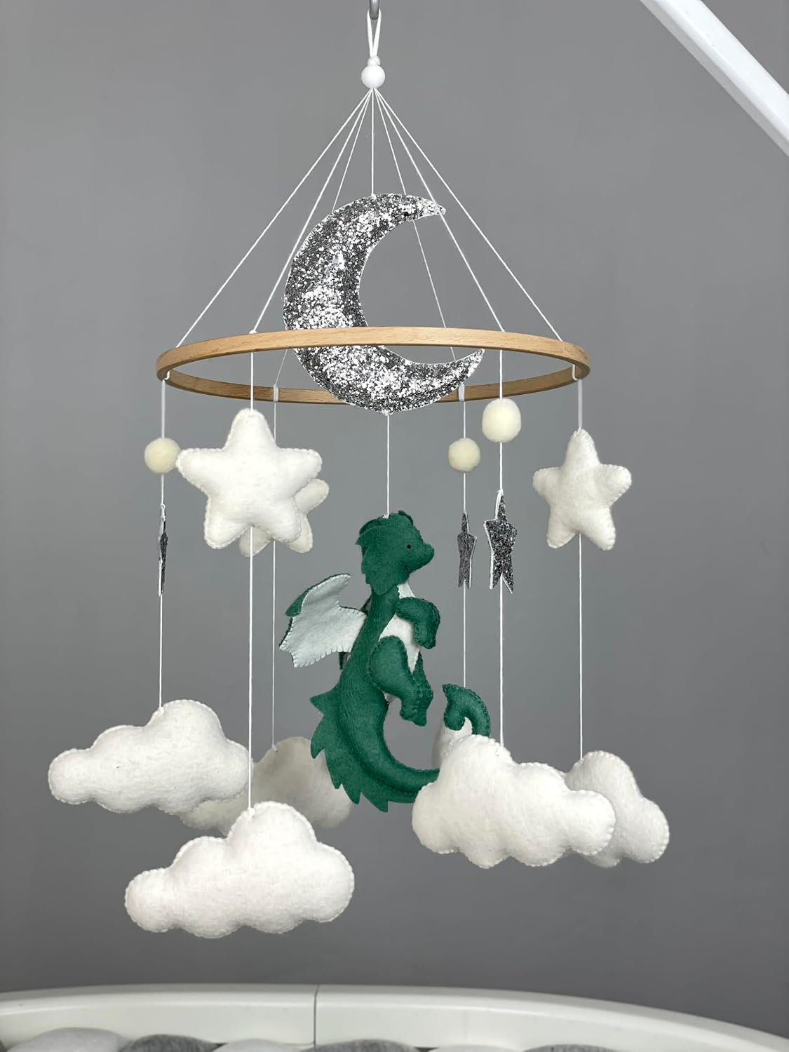 Dragon Crib Mobile Dragon Baby Mobile Fantasy Nursery Decoration Felt Green Dragon Hanging Baby Shower Theme Dragon Neutral Mobile New Baby Gift Pregnancy Gift