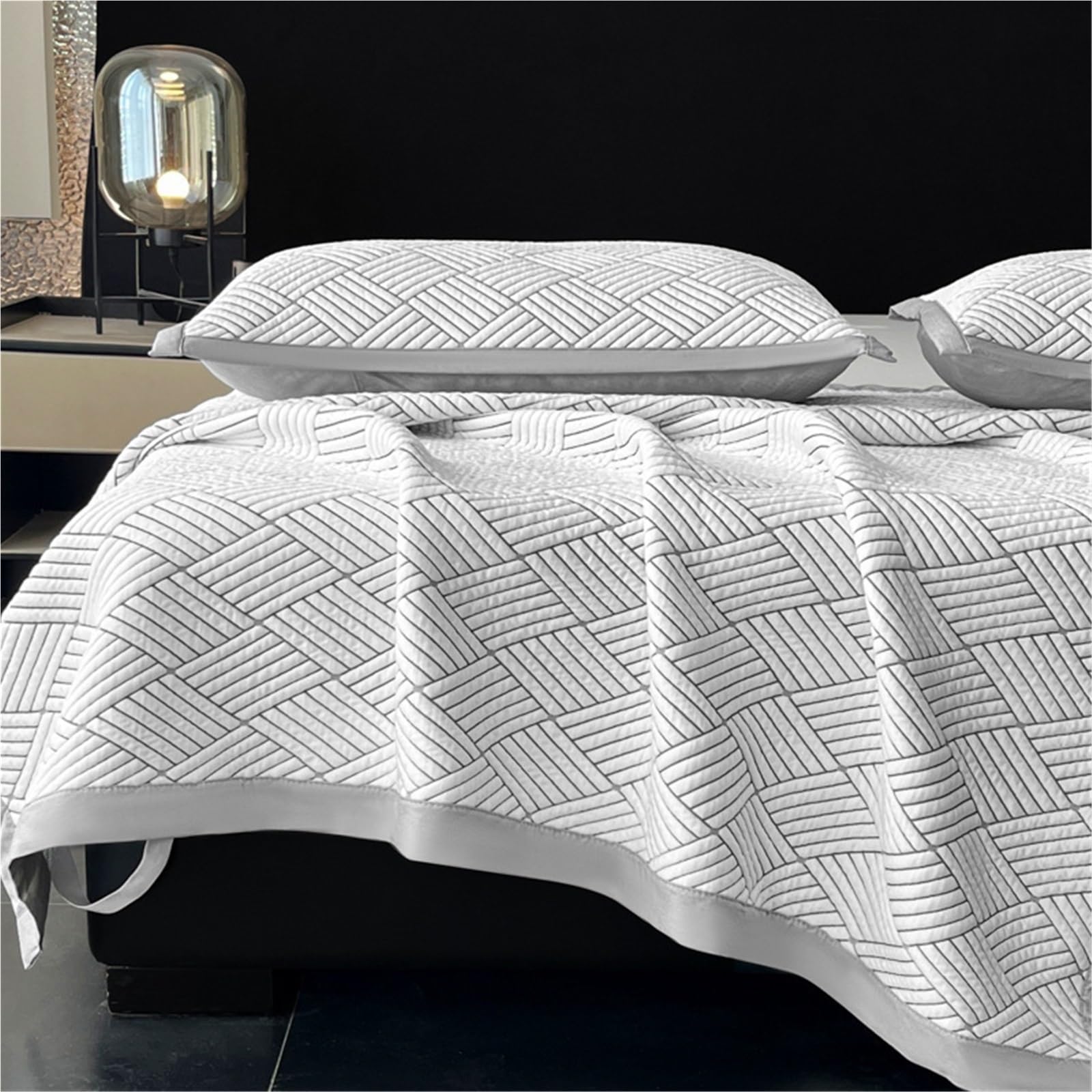 Matelas rafraîchissant doux en soie glacée pour dormir l'été à la maison