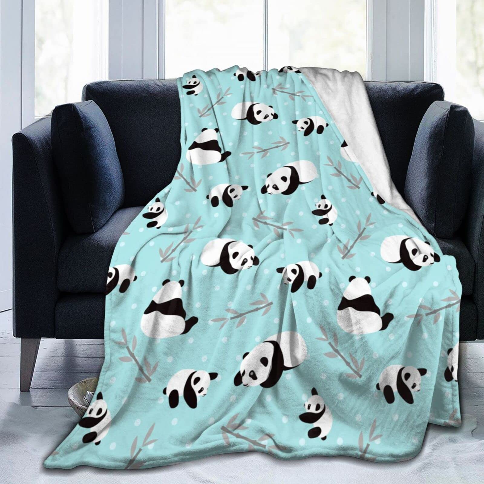 Majoug Cute Panda Pattern Throw Blanket Soft Lightweight Cozy Premium Flannel Warm Bed Blanket for Bedroom Living Couch All Seasons 50"X40"