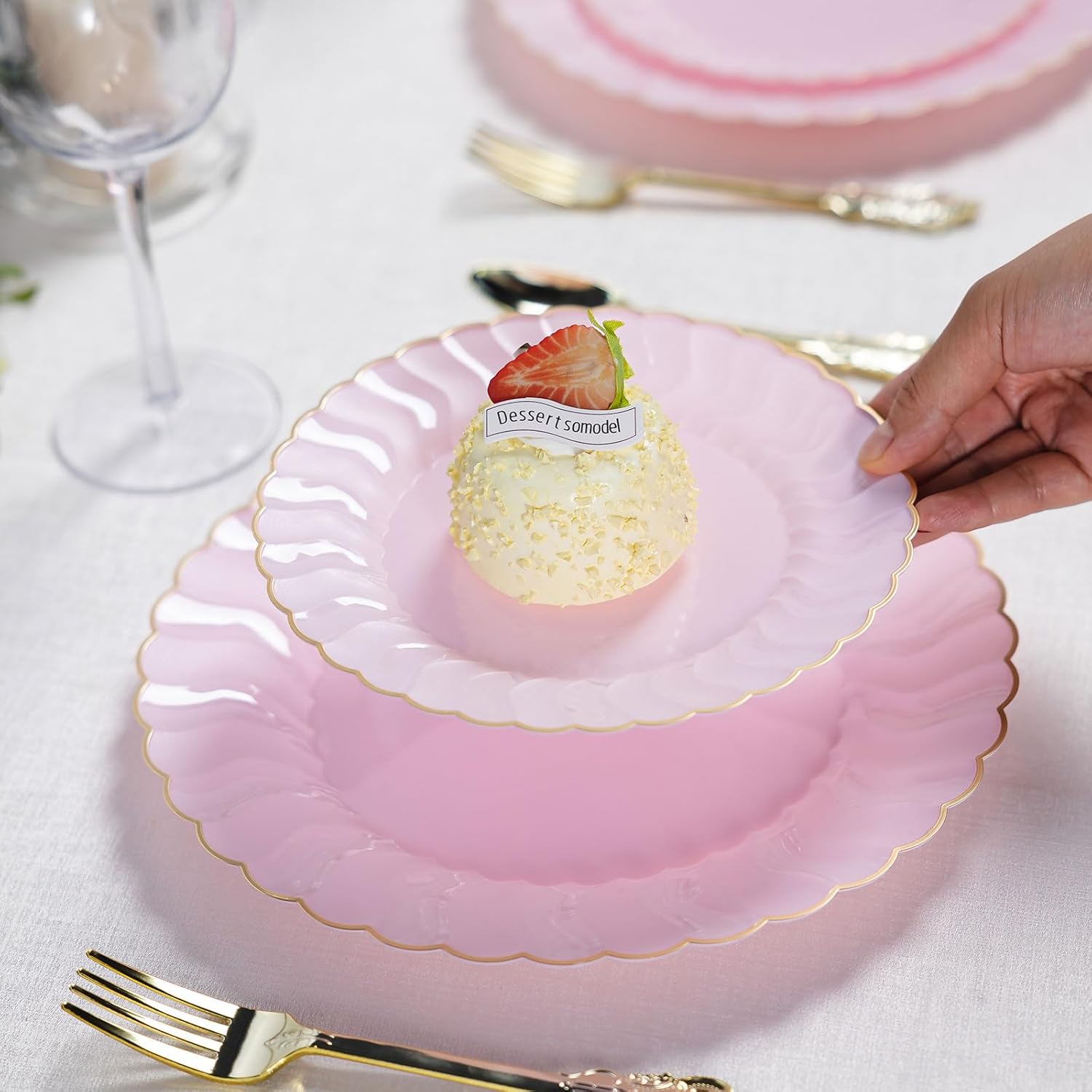 80pcs Pink Scalloped Plastic Plates With Gold Rim, Include 7 inch and 10 inch disposable Plastic Plates for Party, Wedding, Birthday - Image 7