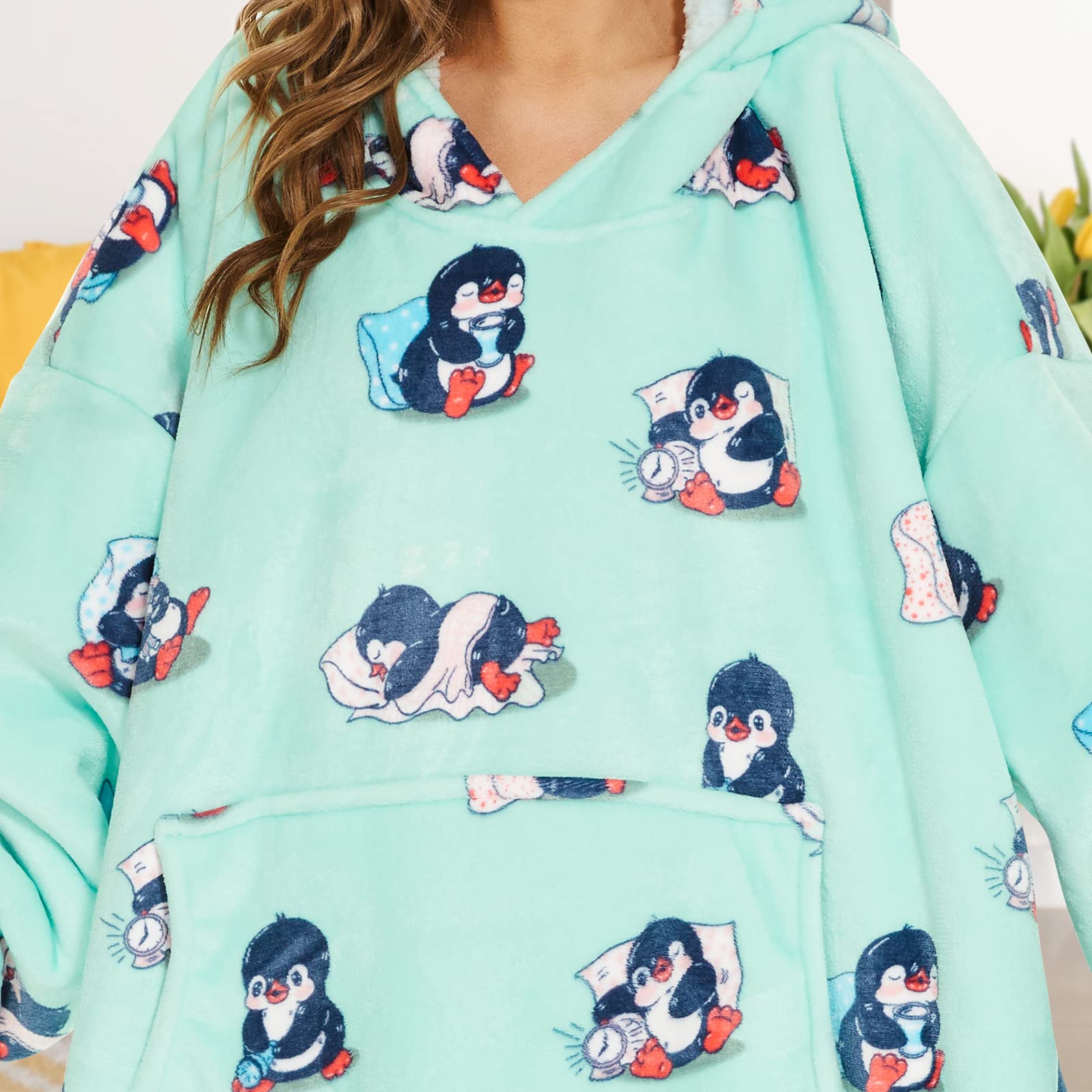 THREE POODLE Felpa Coperta Oversize con Cappuccio, Felpa Gigante Coperta Indossabile con Maniche, Coperta con Cappuccio Ultra Morbida e Calda, Cozy Hoodie Felpa Pile per Donna,Uomini e Bambini, Regalo