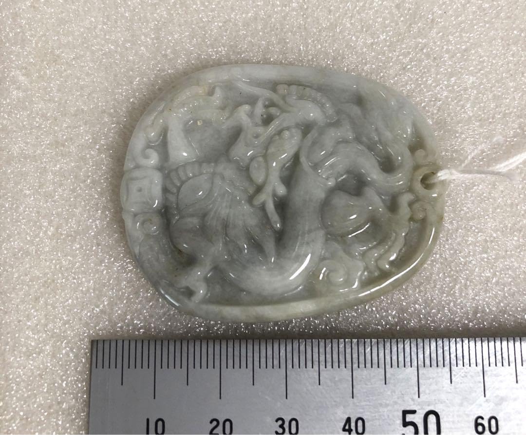 Amazon.co.jp: 翡翠 龍 彫刻 根付 ペンダント 置物 : ホーム＆キッチン 