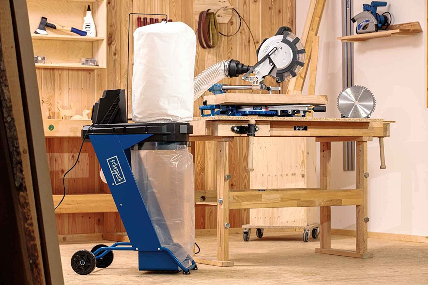 Scheppach Aspirateur DC500 | Puissance 550W | Sac 75L | Tubulure d'aspiration Ø 100mm | Débit d'air 1150m3/h | Longueur de Tuyau 2000mm (avec 5 Sacs à copeaux + 4 adaptateurs)