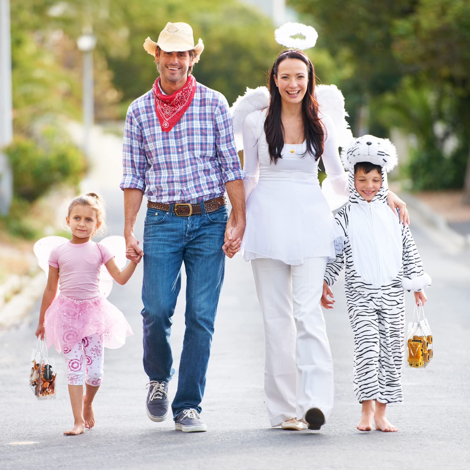 50 Pcs Clear PVC Gift Bags with Handles Transparent Gift Bags Plastic Reusable Gift Bag Shopping Wedding Clear Goodie Bags Clear Candy Bags Totes for School Birthday Party (5.9 x 6.3 x 2.8 Inch)