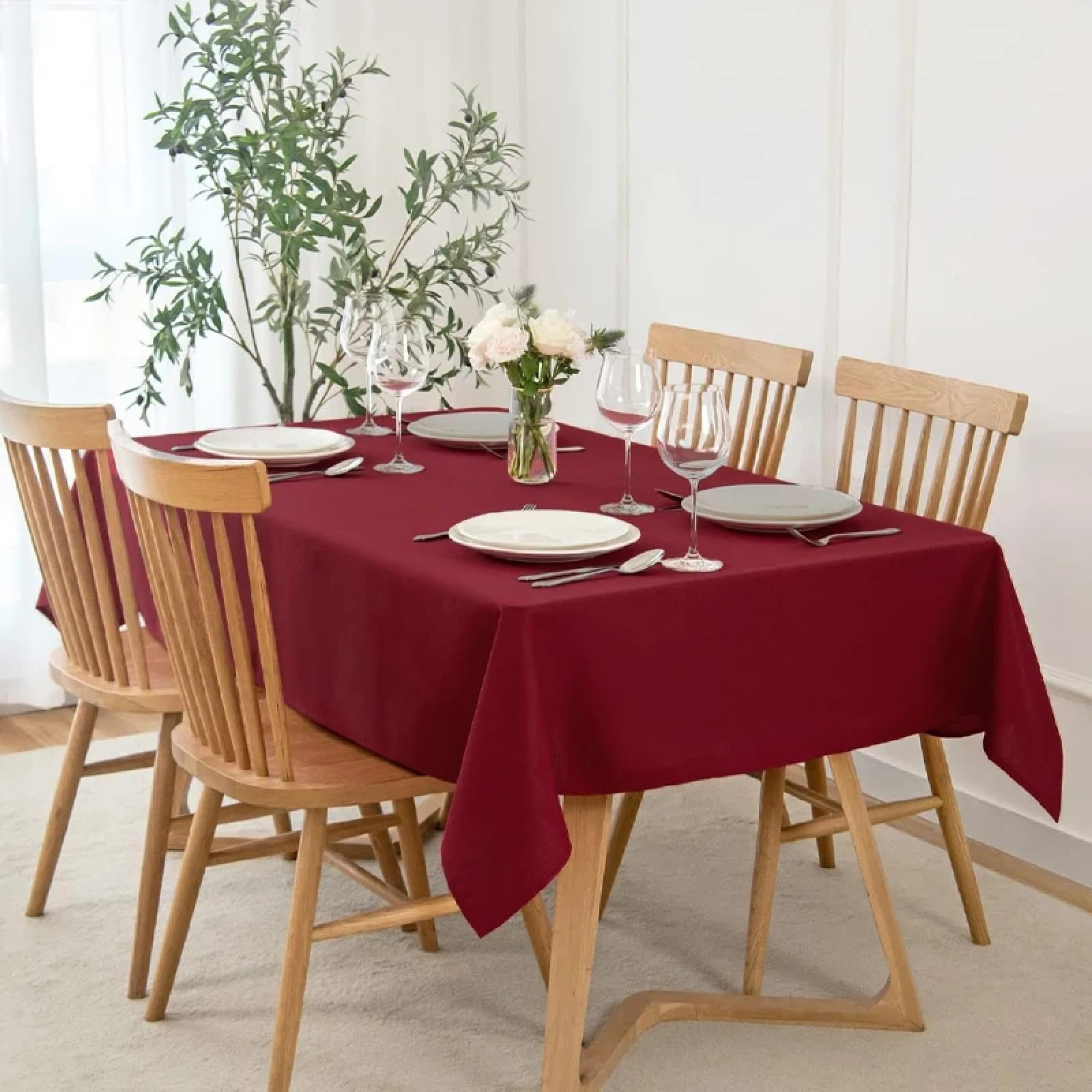 Nappe en polyester rouge vin pour table de restaurant carrée