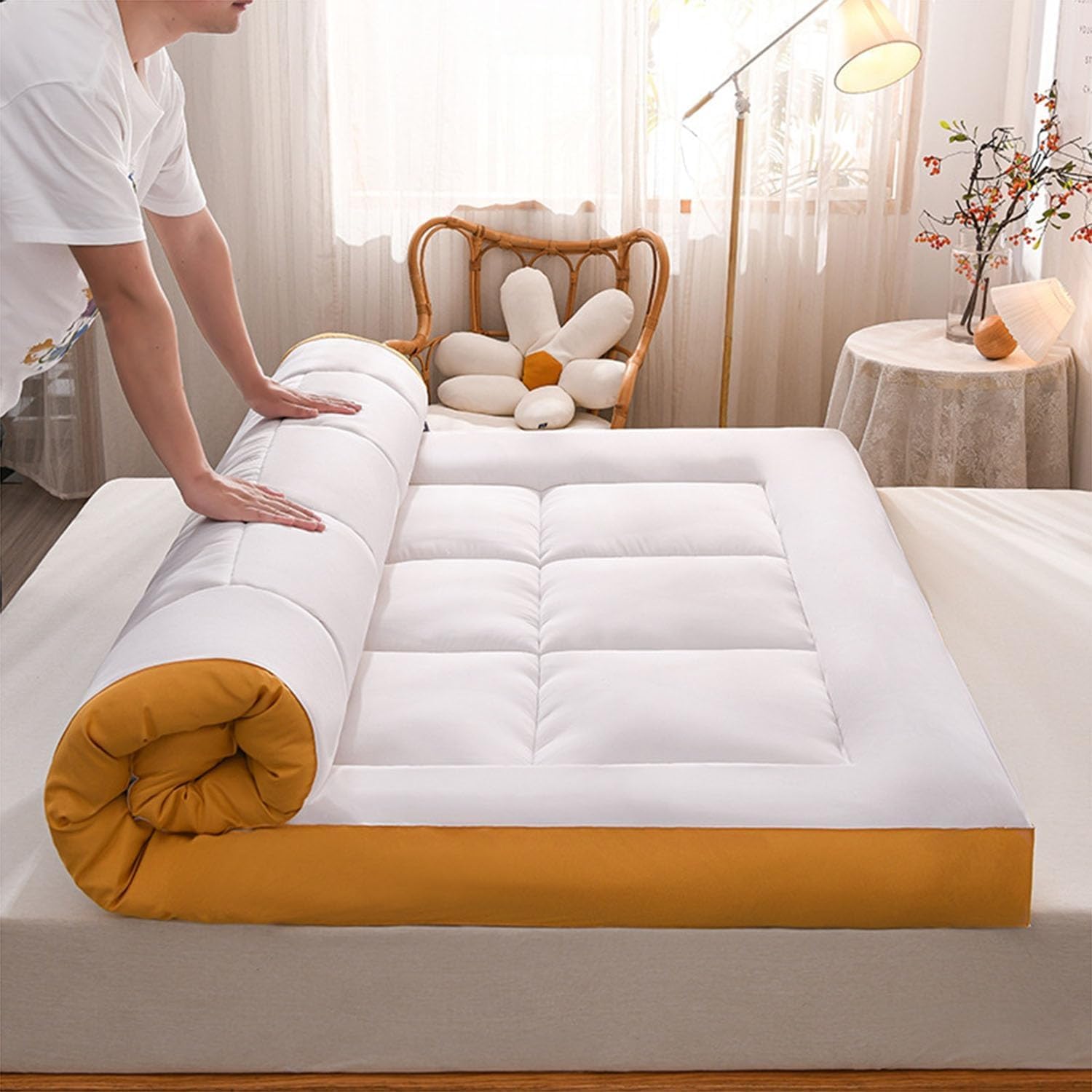 Futon Mattresses，Japanese Foldable Futon Mattress Extra Thick 10cm Soft & Breathable Double Single Roll Up Mattress Topper for Guest Bed Pain Relief Sleeping Pad White & Orange 200 * 220