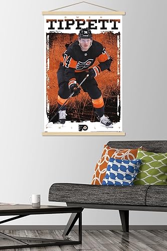 Miniatura 2 de Trends International NHL Philadelphia Flyers - Póster de pared Owen Tippett 23, 22.37 x 34.00 pulgadas, paquete de impresión premium y colgador de