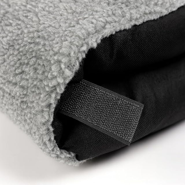 Foto 4 de 5 de Acomoda Textil - Colchón para Perros Plegable Acolchado de Viaje 80x50 cm. Cama Portátil y Enrollable con Asa…