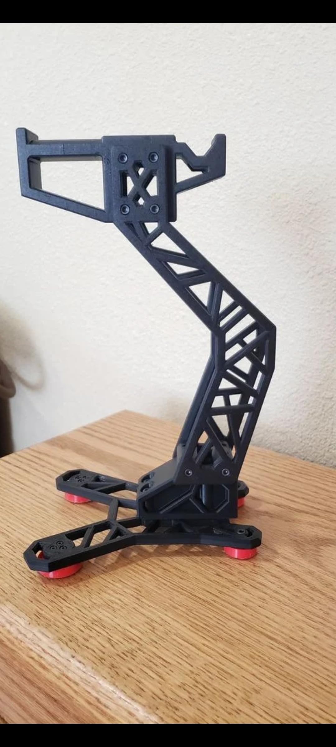 Gaming Headphone Stand with Geometric Design, Black Metal Construction, Red Accents, Desktop Mount-image-31