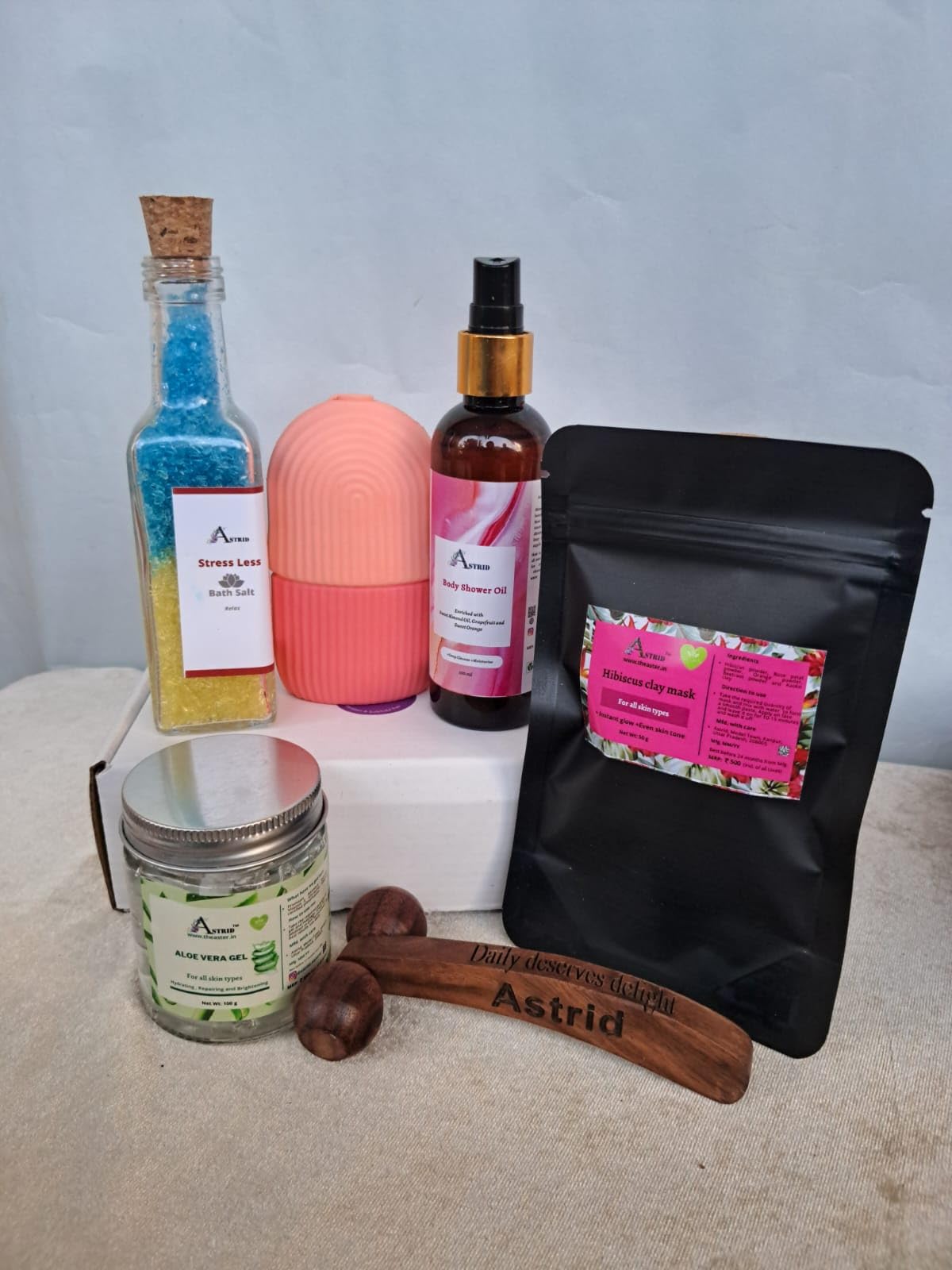 Me time spa hamper by Astrid, 6 in one gift set, Face and Body Care Box, Bath and Body Care, Wellness Spa hamper, Gift for him and her, Festival gifting, Diwali Hamper-image-46