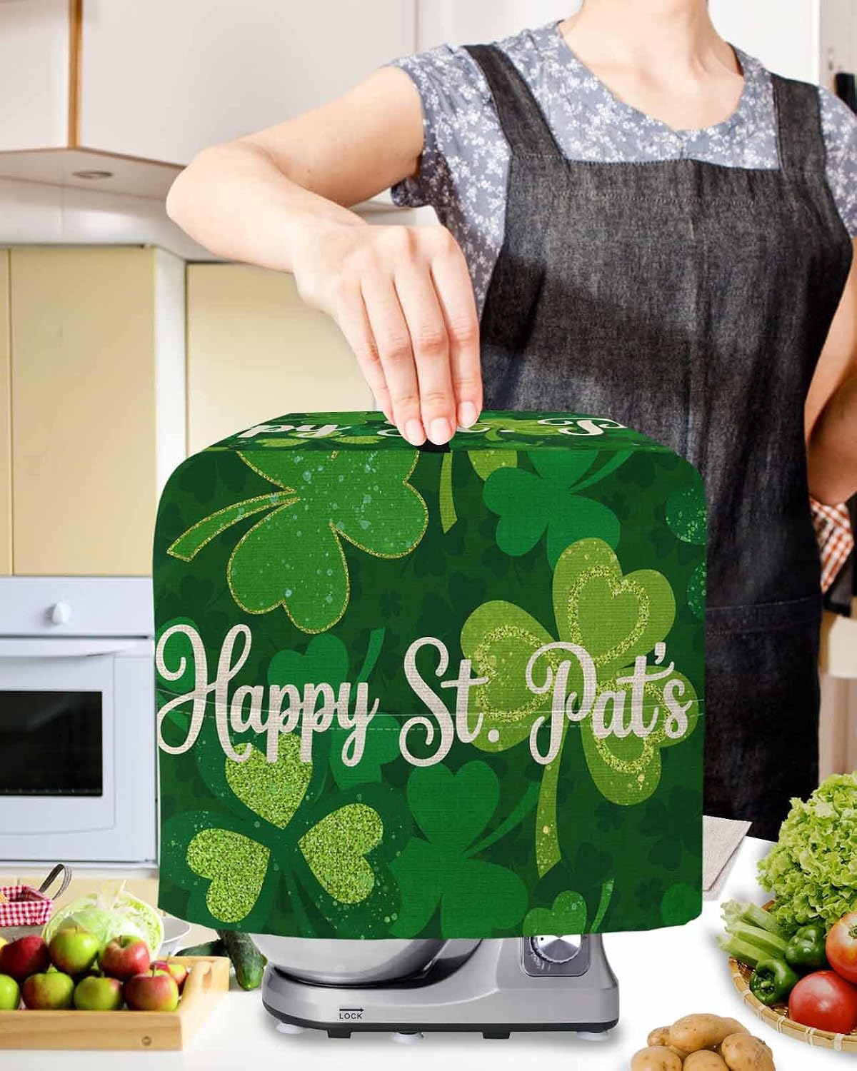 St.Patrick's Day Stand Mixer Cover with Storage Pocket, Waterproof Kitchen Mixer Covers, Watercolor Green Shamrock Spring Leaves Kitchen Appliance Dust Cover Compatible with 4/4.5 Quart Mixers