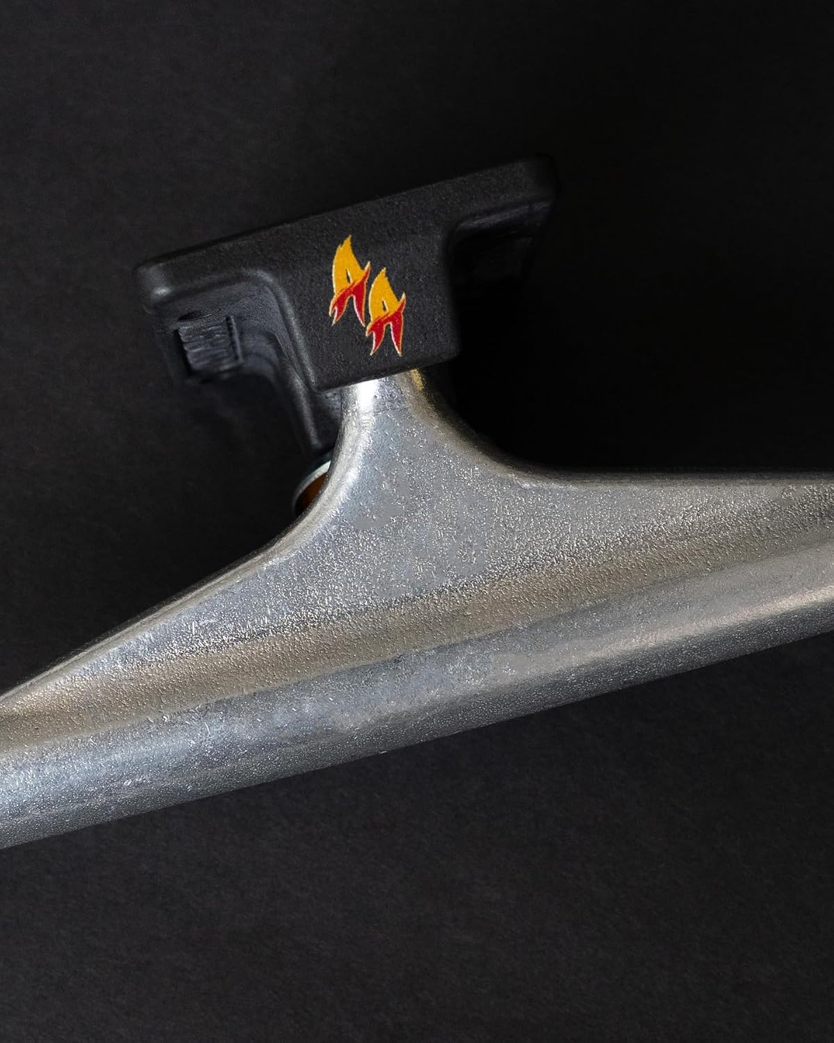 INDEPENDENT Truck Company 144 Stage 11 Hollow Andrew Allen Pro Silver Black Standard Skateboard Trucks