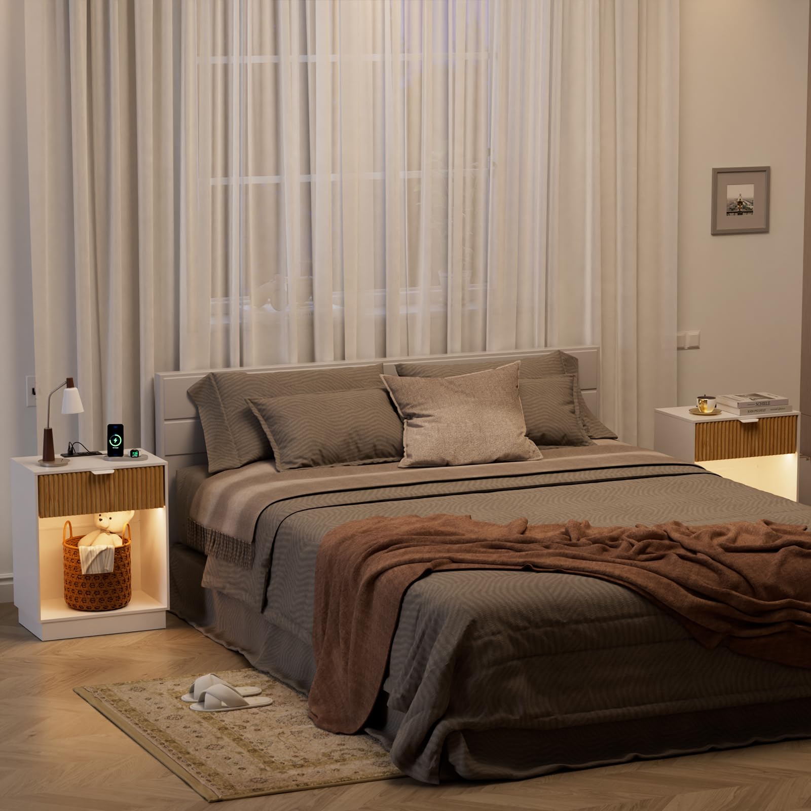Set di 2 comodini scanalati con stazione di ricarica e luci LED integrate, comodini con cassetto a onde e ripiano aperto, sicuro per bambini, camera da letto