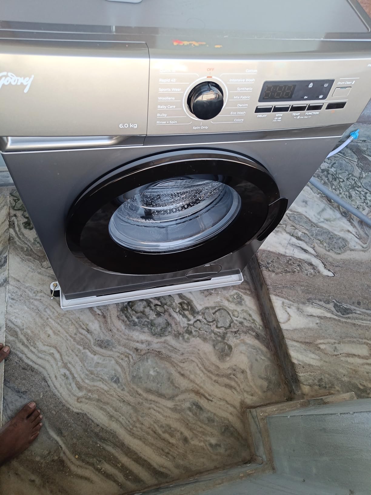 Godrej 6 Kg 5 Star Digiinverter FullyAutomatic Front Load Washing