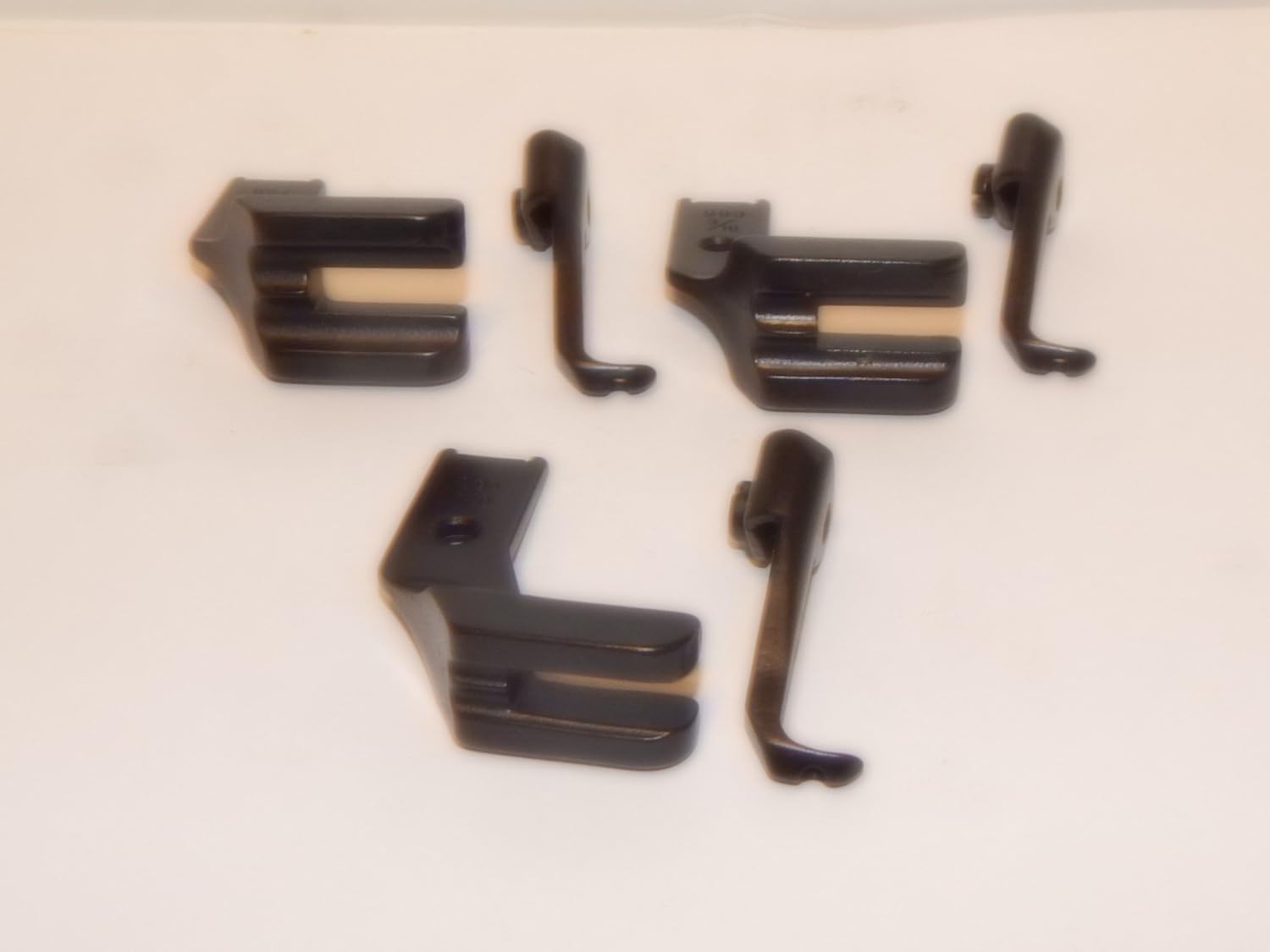 Fits Double welt piping feet SINGER 111W 211W WALKING FOOT SEWING MACHINE S95