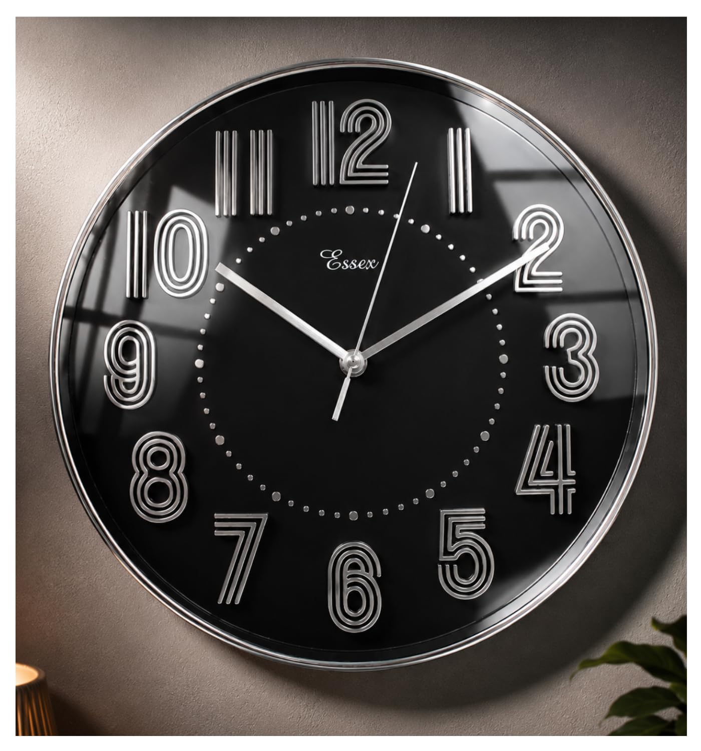 Relógio de Parede 30cm Fundo Preto Design Industrial Moderno | Números em Relevo,