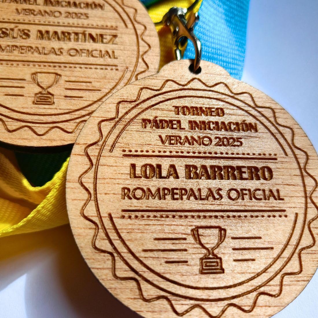 Medallas Personalizadas Infantiles de Madera, Regalo Fin de Curso Escolar