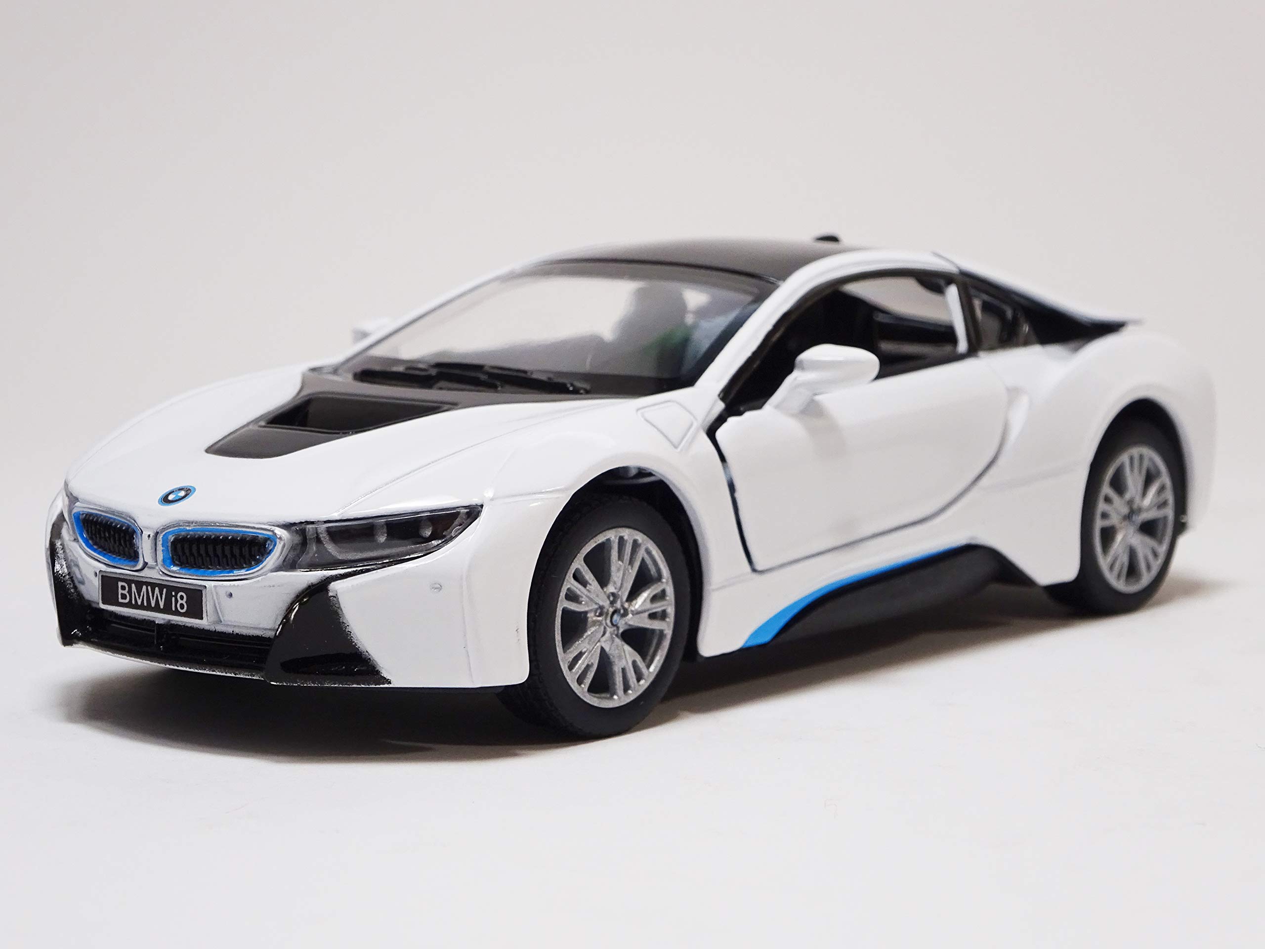 Amazon | キンスマート BMW i8 ホワイト 1/36 ミニカー KT5379