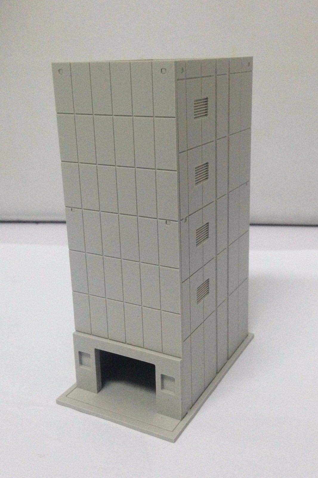 Outland ModelsRailway Modern Downtown Stylish Tall Building N Scale